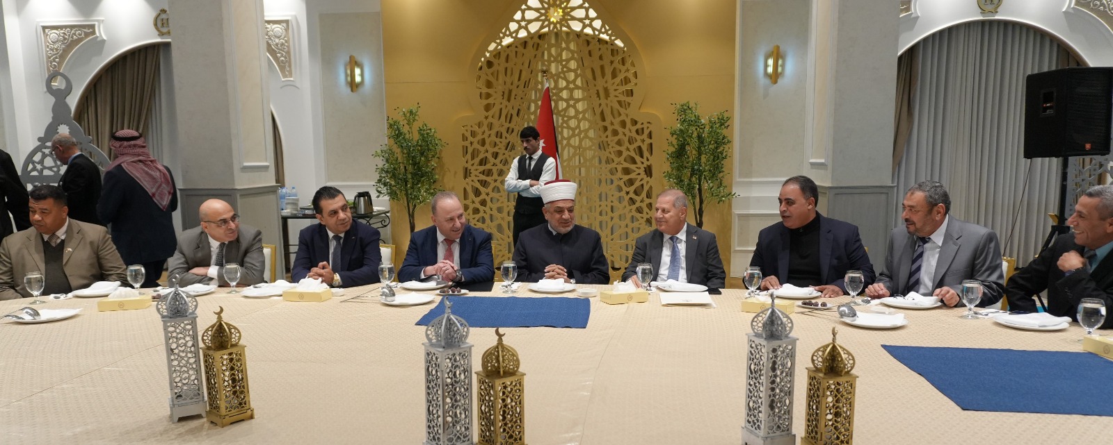 Madar Al-Saa Images 0.48543992573632533