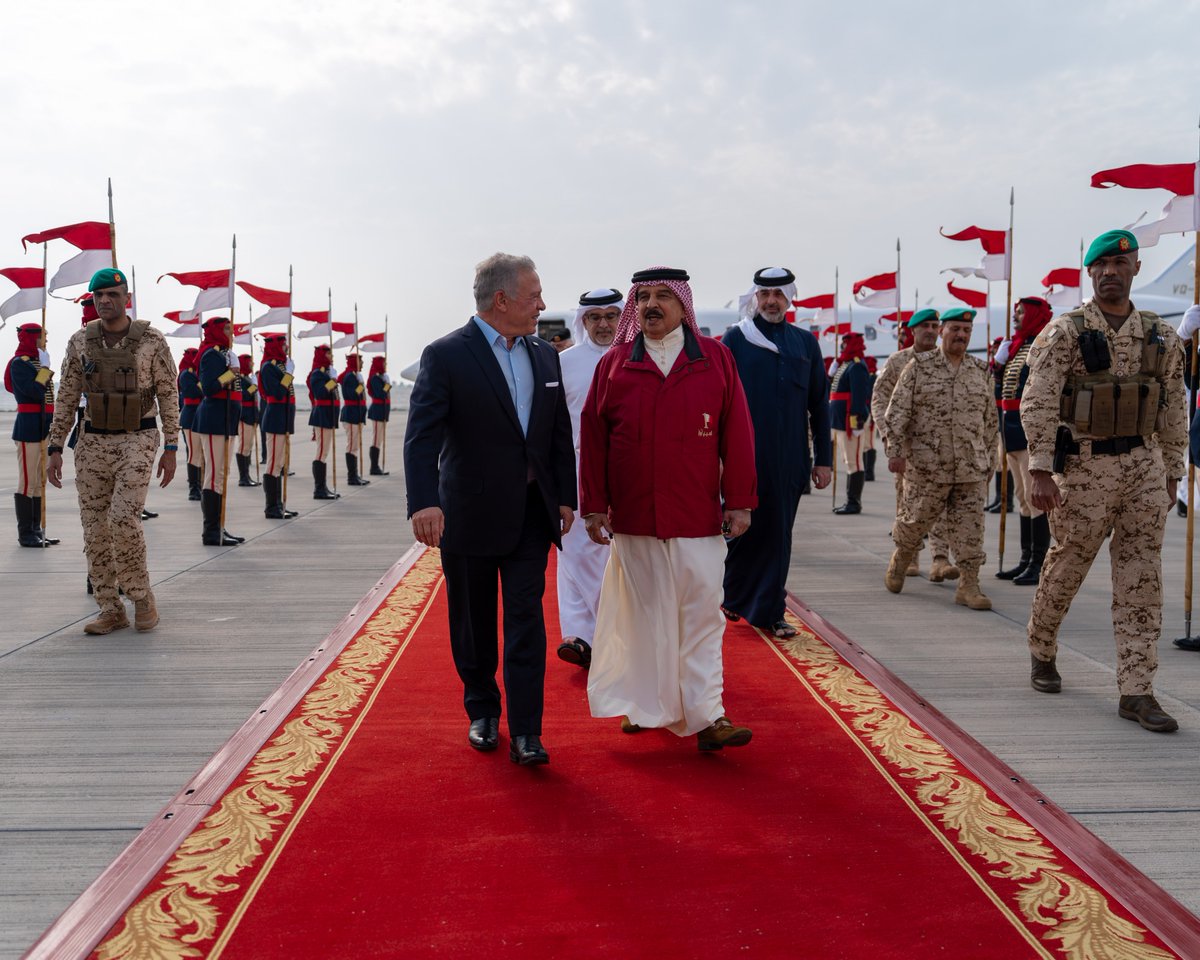 Madar Al-Saa Images 0.8155410444997643