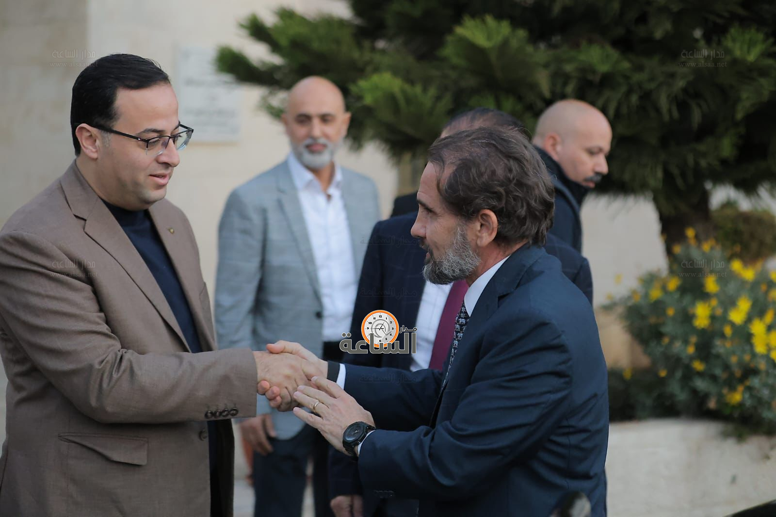 Madar Al-Saa Images 0.5318409867100256