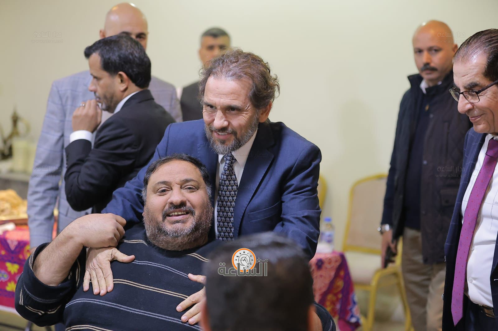 Madar Al-Saa Images 0.4086149452837202