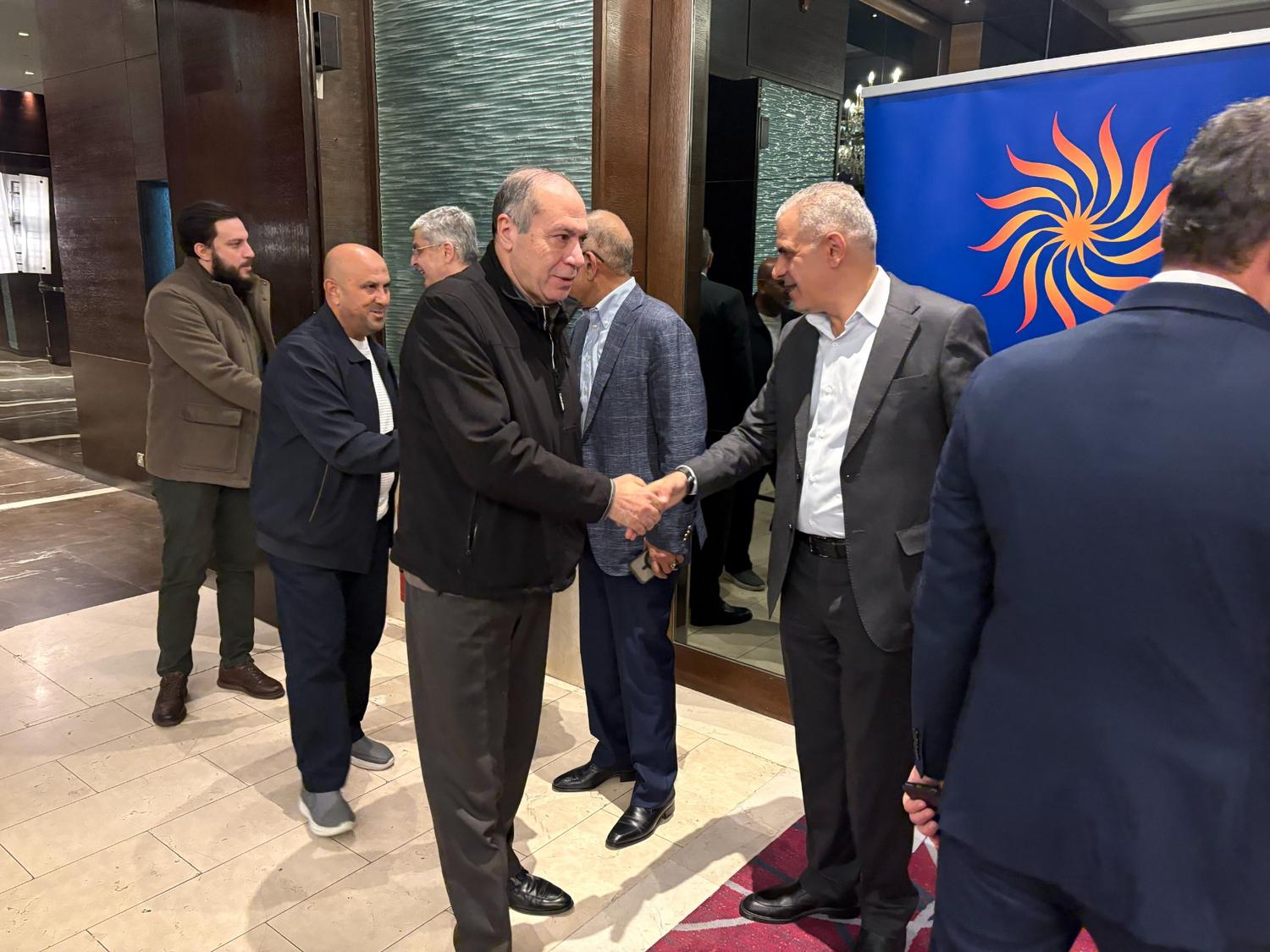 Madar Al-Saa Images 0.36663990576138916