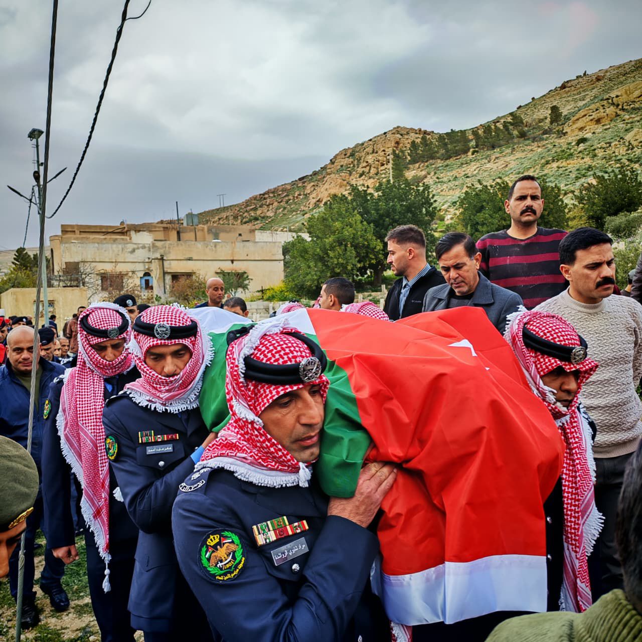 Madar Al-Saa Images 0.9504873879887265