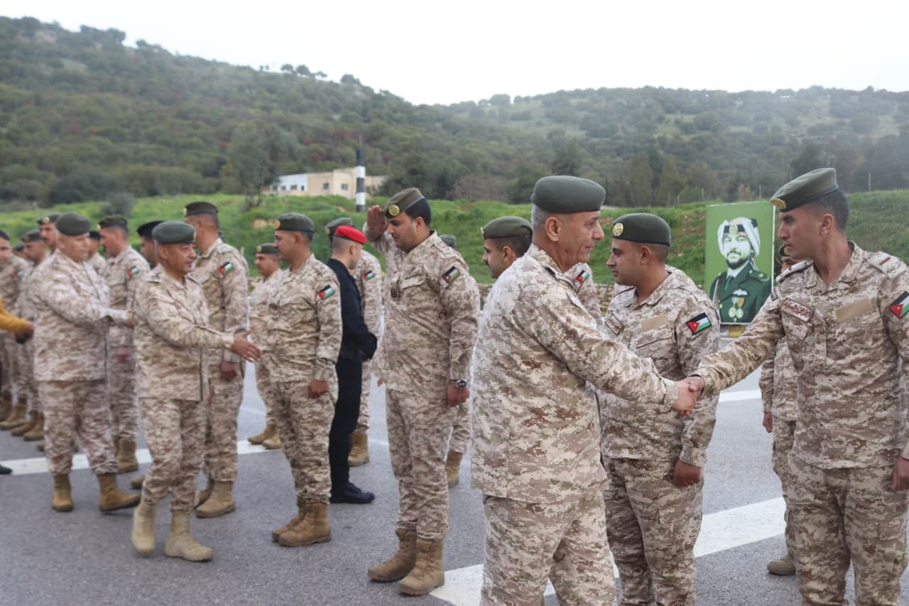 Madar Al-Saa Images 0.9689365162675656