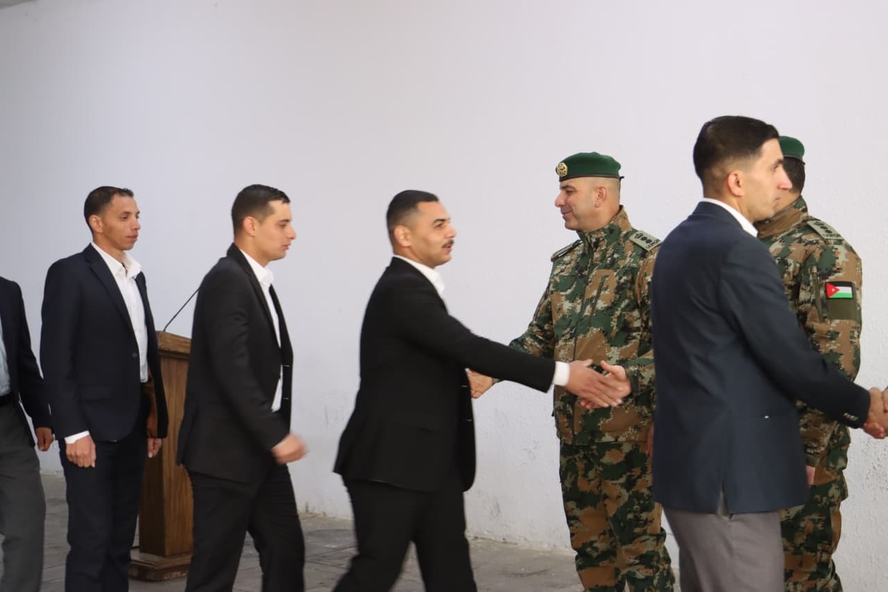 Madar Al-Saa Images 0.7067833917593405