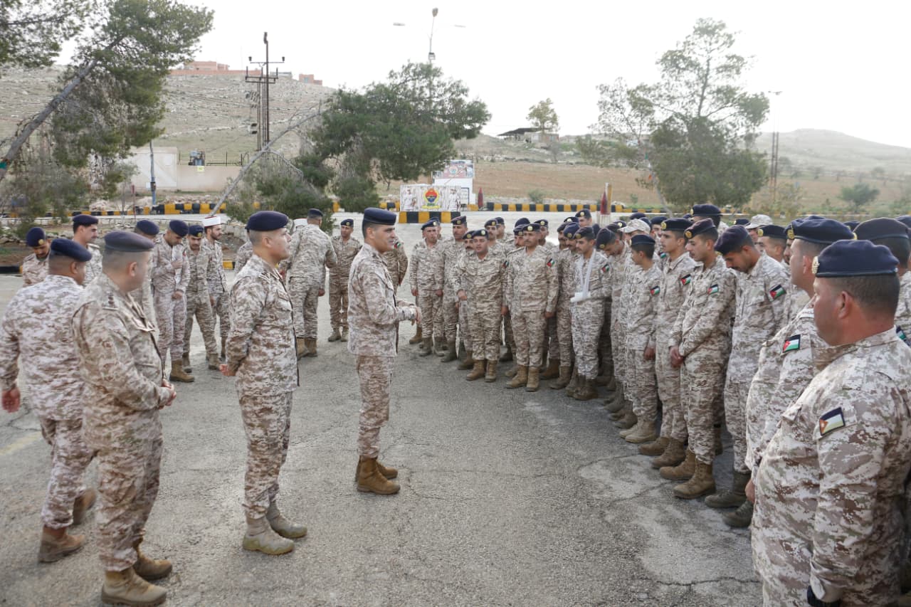 Madar Al-Saa Images 0.6444232618572738