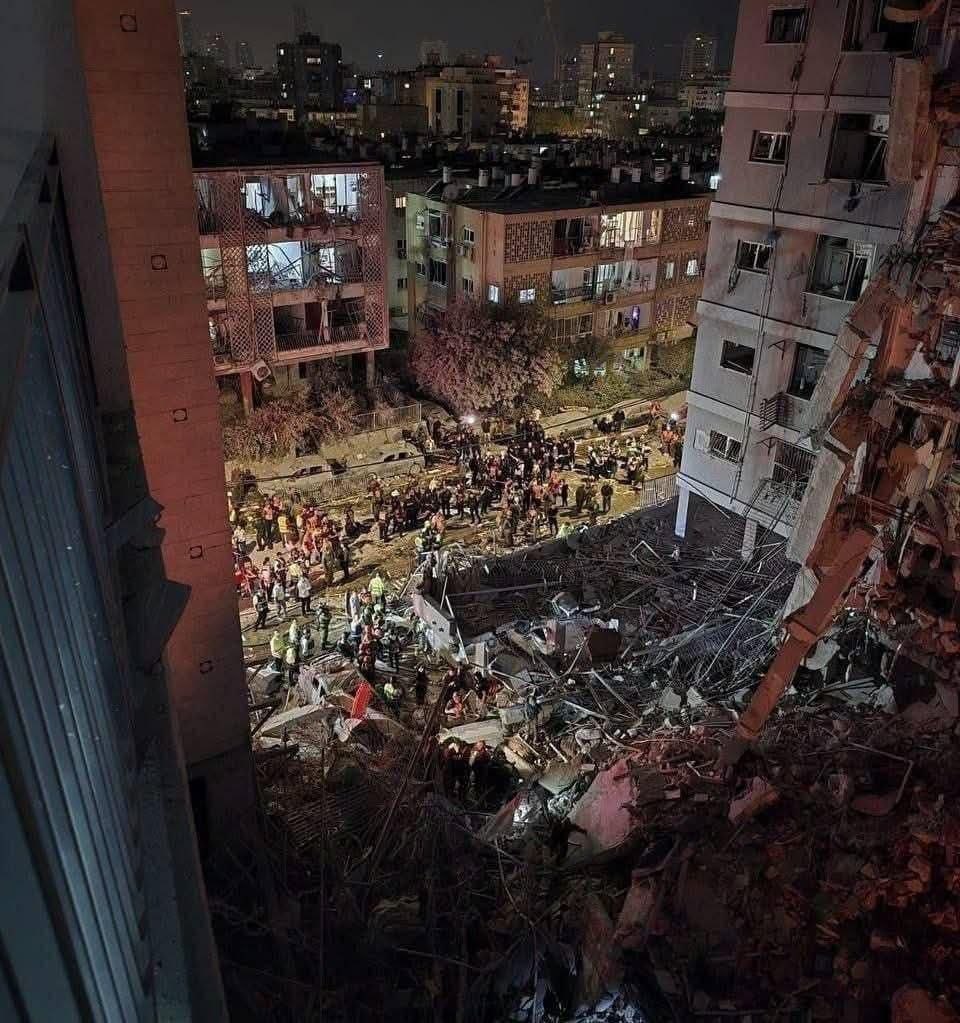 Madar Al-Saa Images 0.4210650343247405