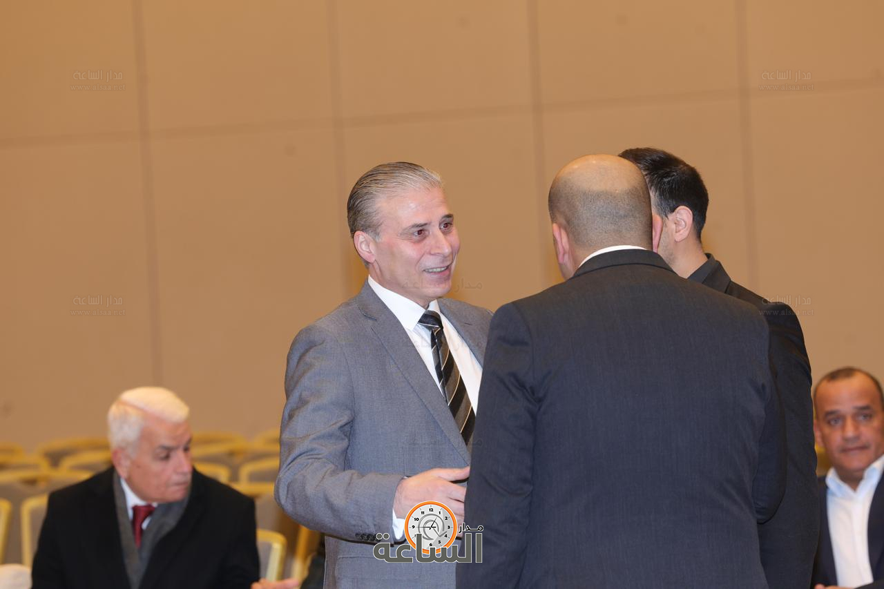 Madar Al-Saa Images 0.2643939950400367