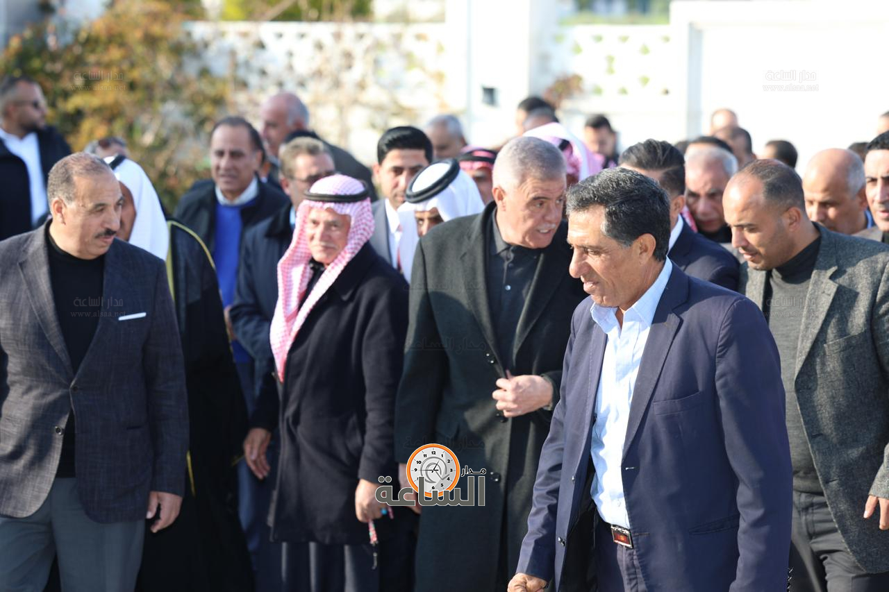 Madar Al-Saa Images 0.32168283442736756