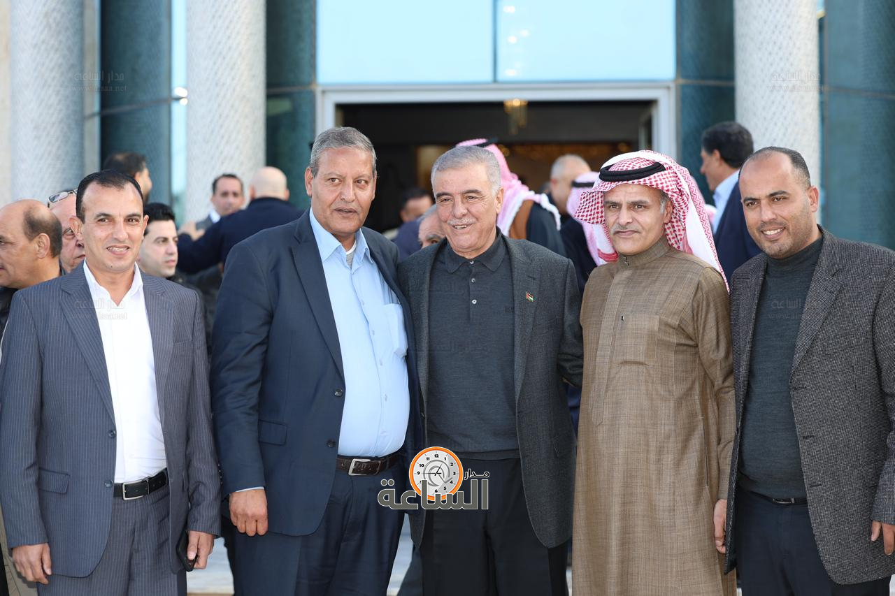 Madar Al-Saa Images 0.41999688338621777