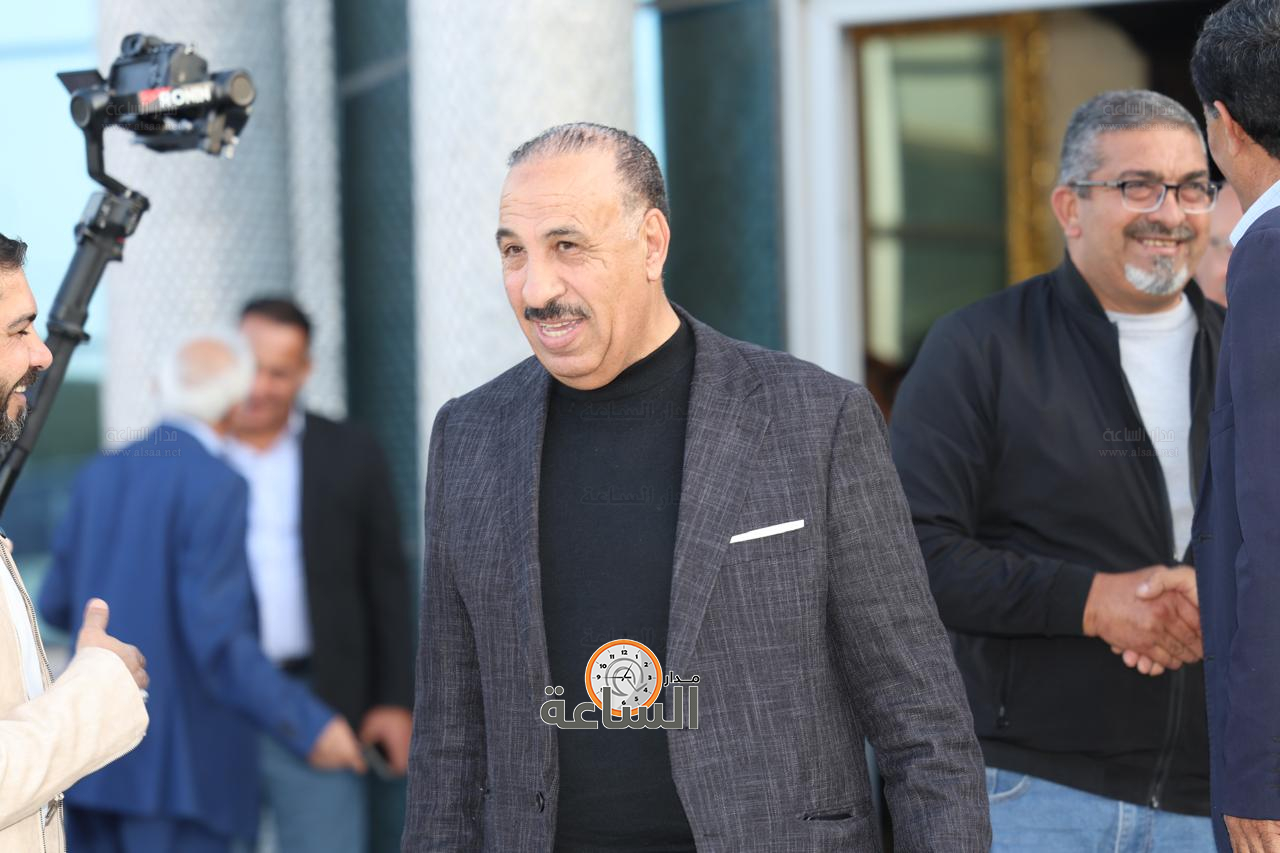 Madar Al-Saa Images 0.3402126345919725