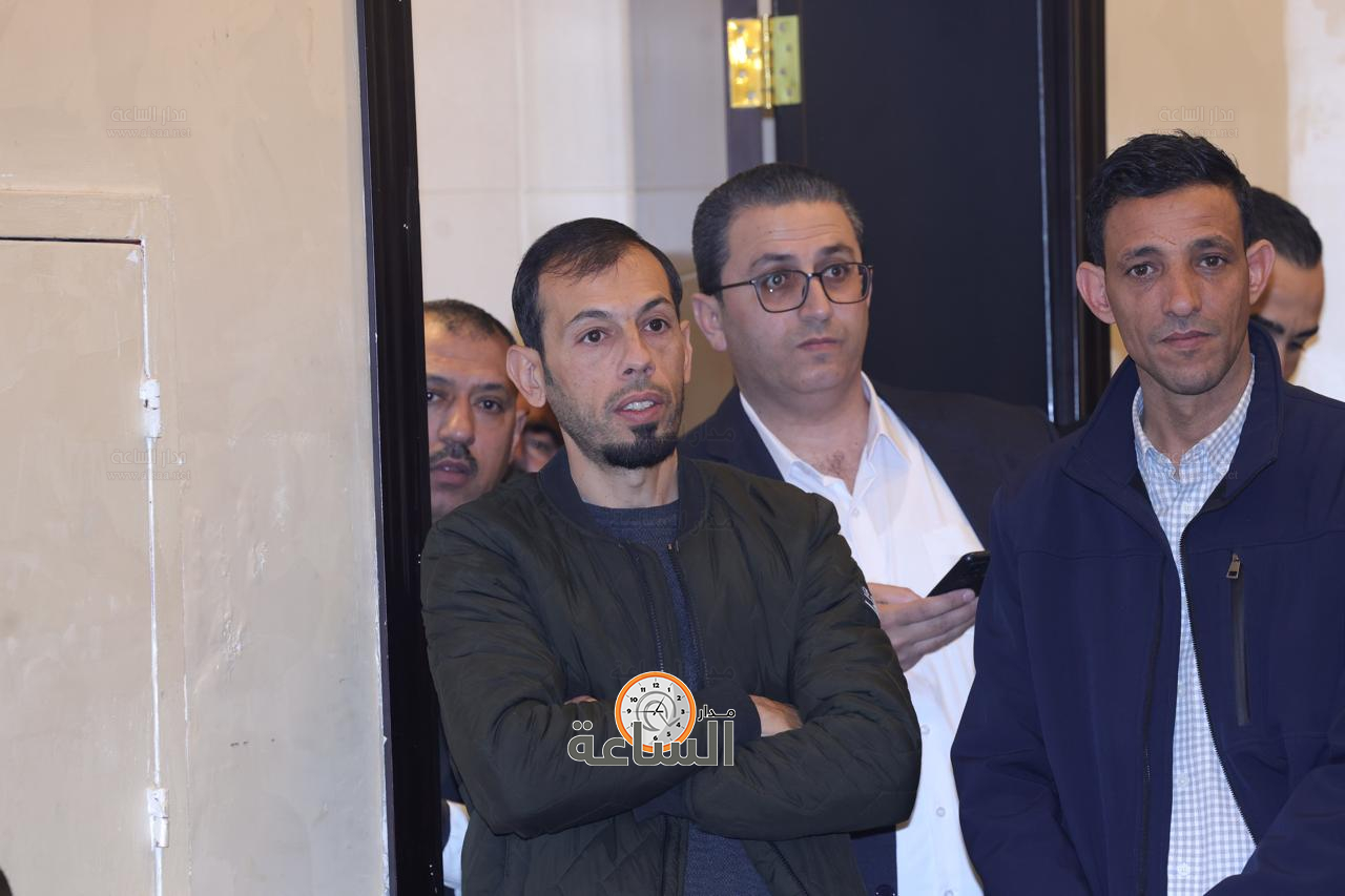 Madar Al-Saa Images 0.37495415345002747