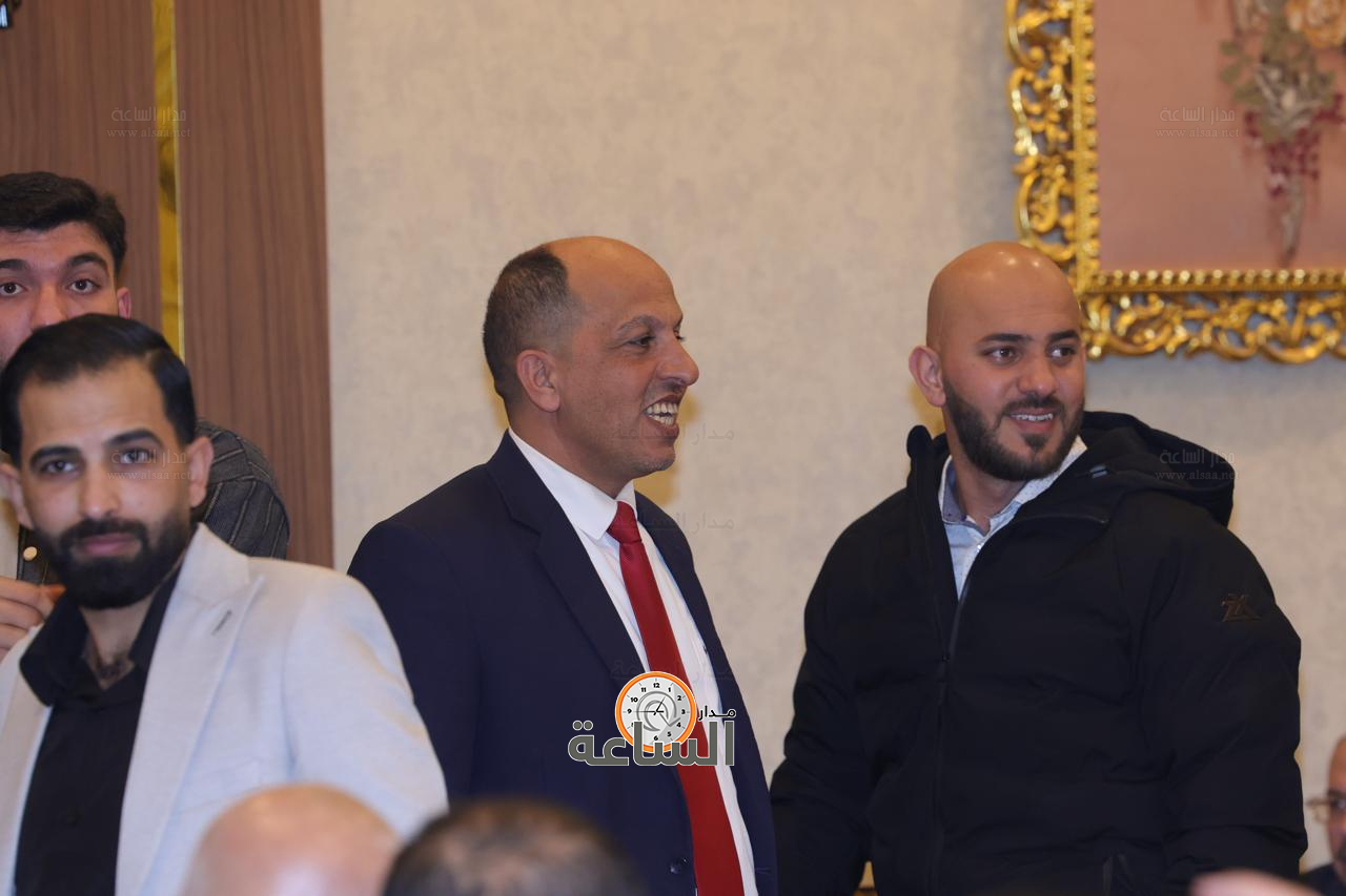 Madar Al-Saa Images 0.6126470290877084