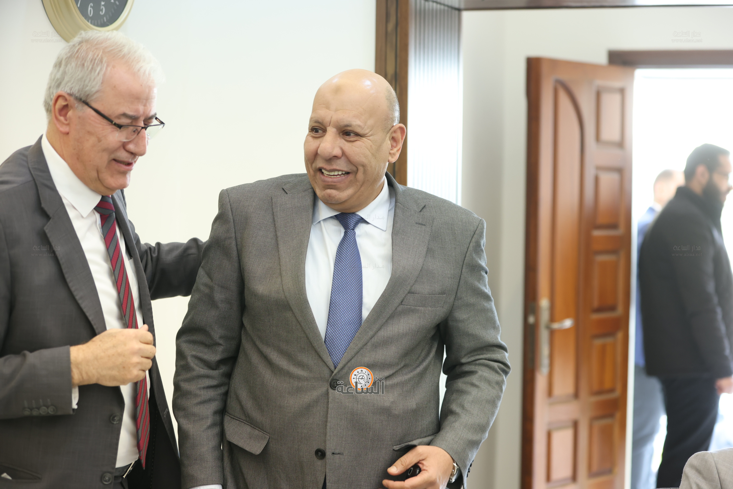 Madar Al-Saa Images 0.9664398996647902