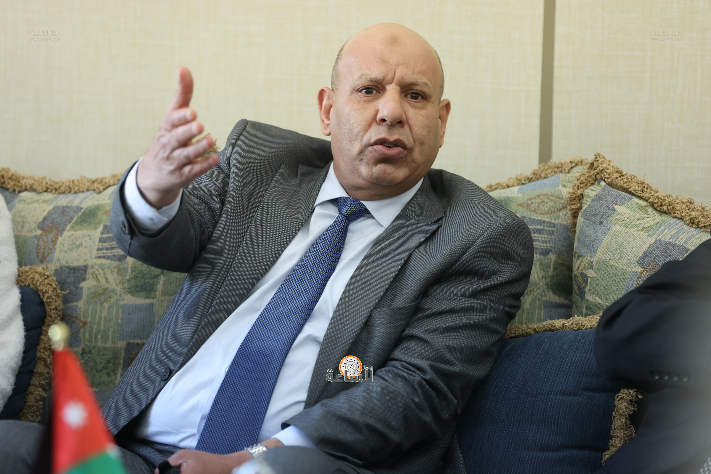 Madar Al-Saa Images 0.46467552526008526