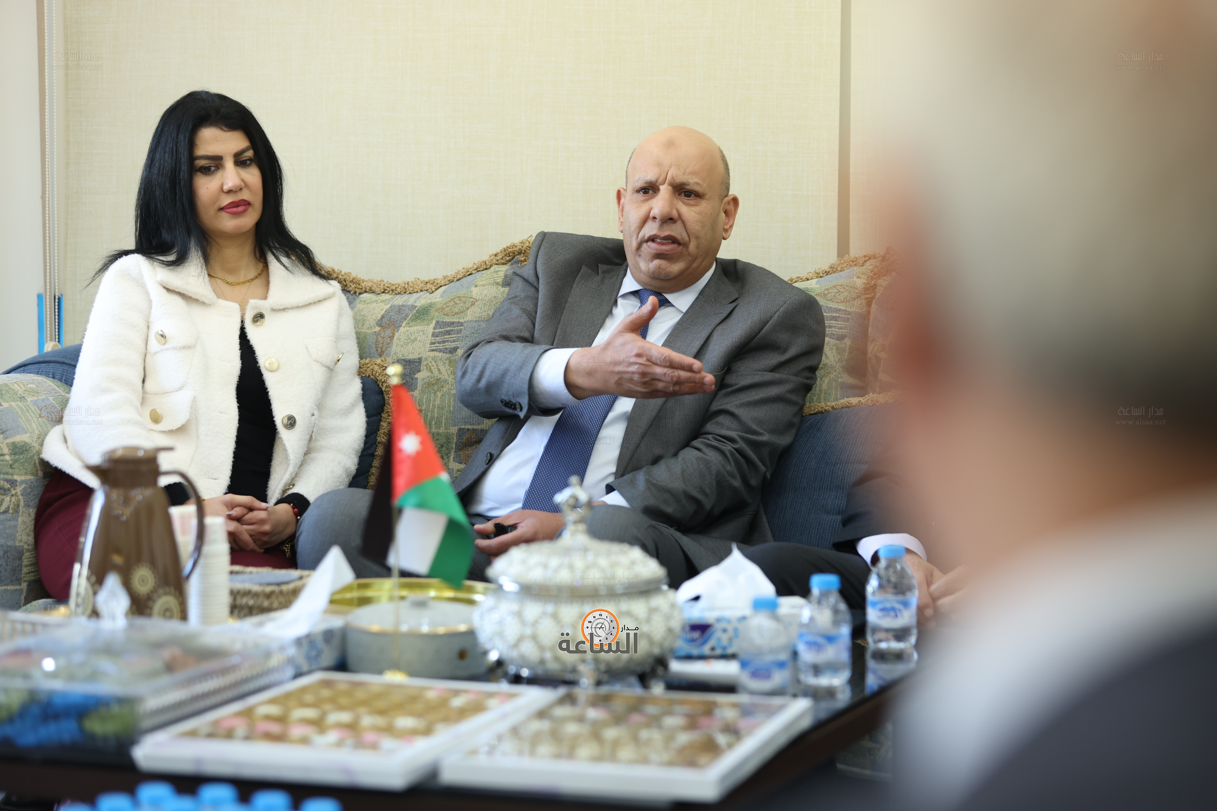 Madar Al-Saa Images 0.937112602840737