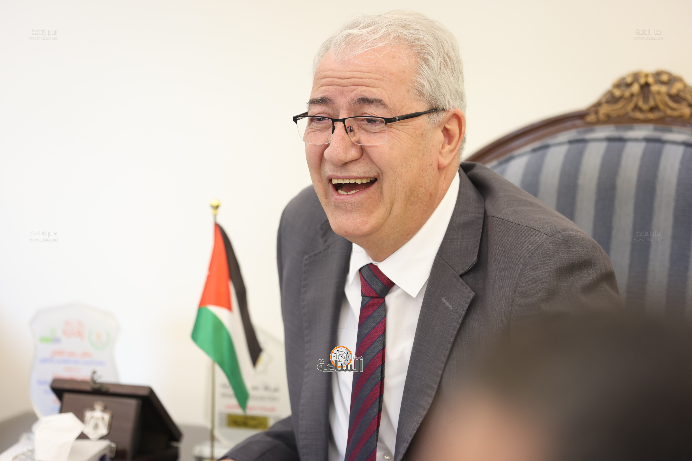 Madar Al-Saa Images 0.44616616511324747