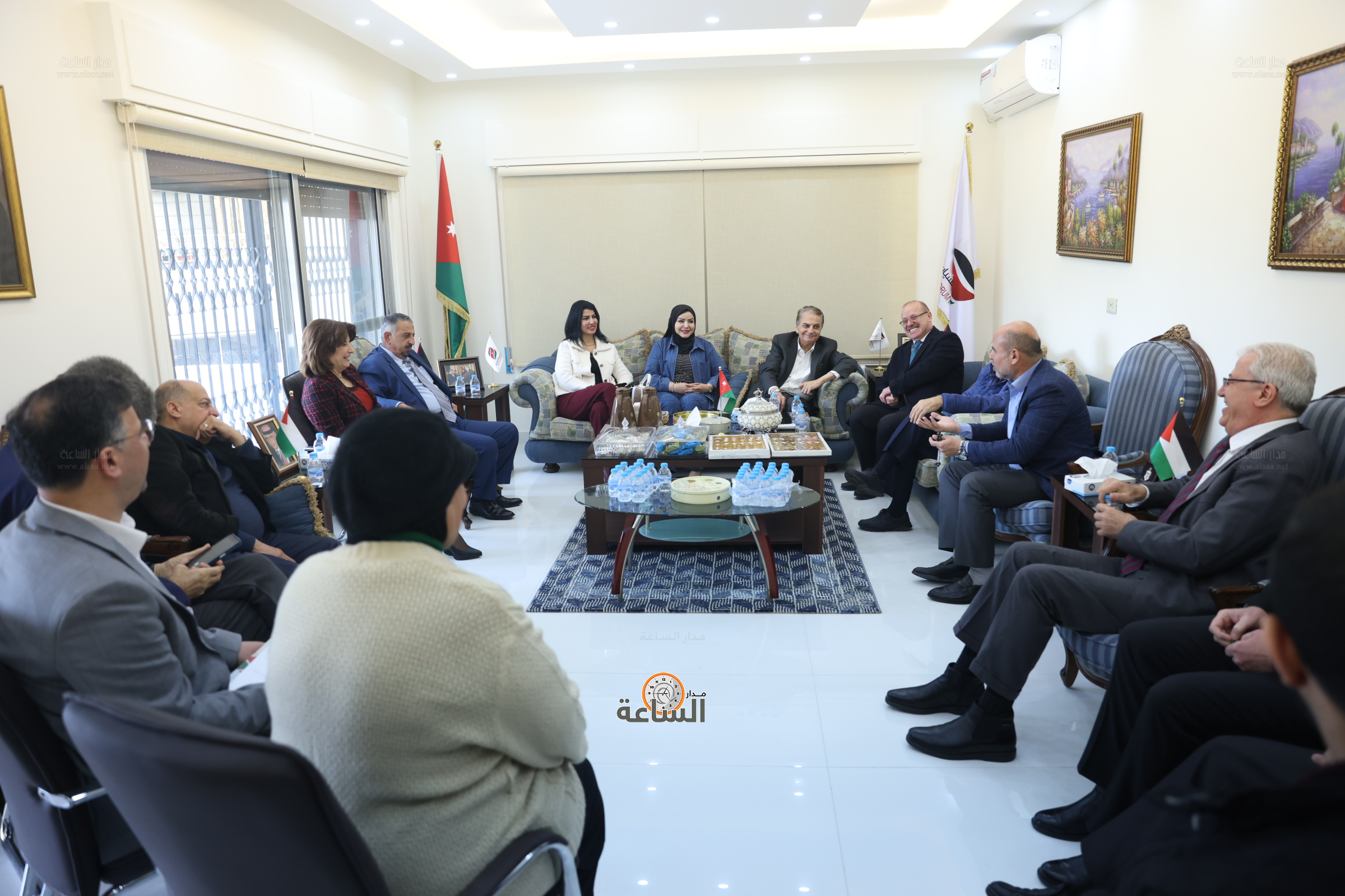 Madar Al-Saa Images 0.9736600899784845