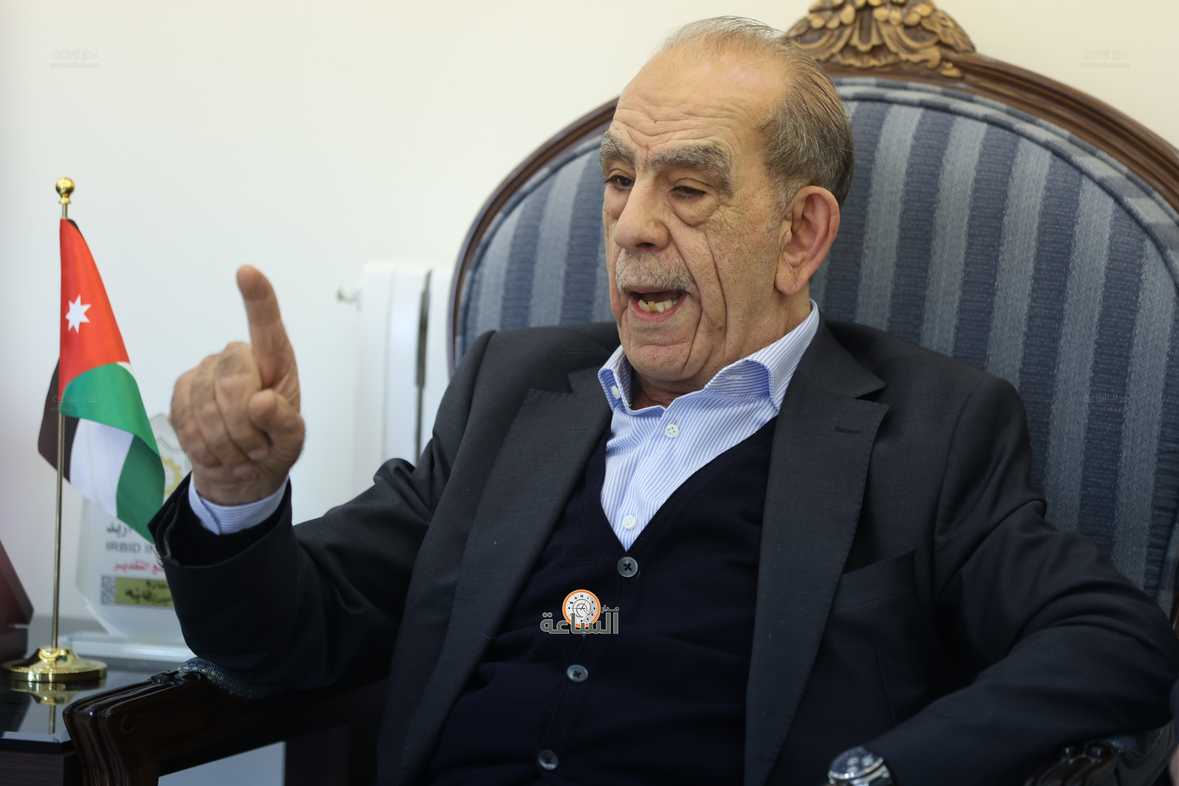 Madar Al-Saa Images 0.5459000215554769