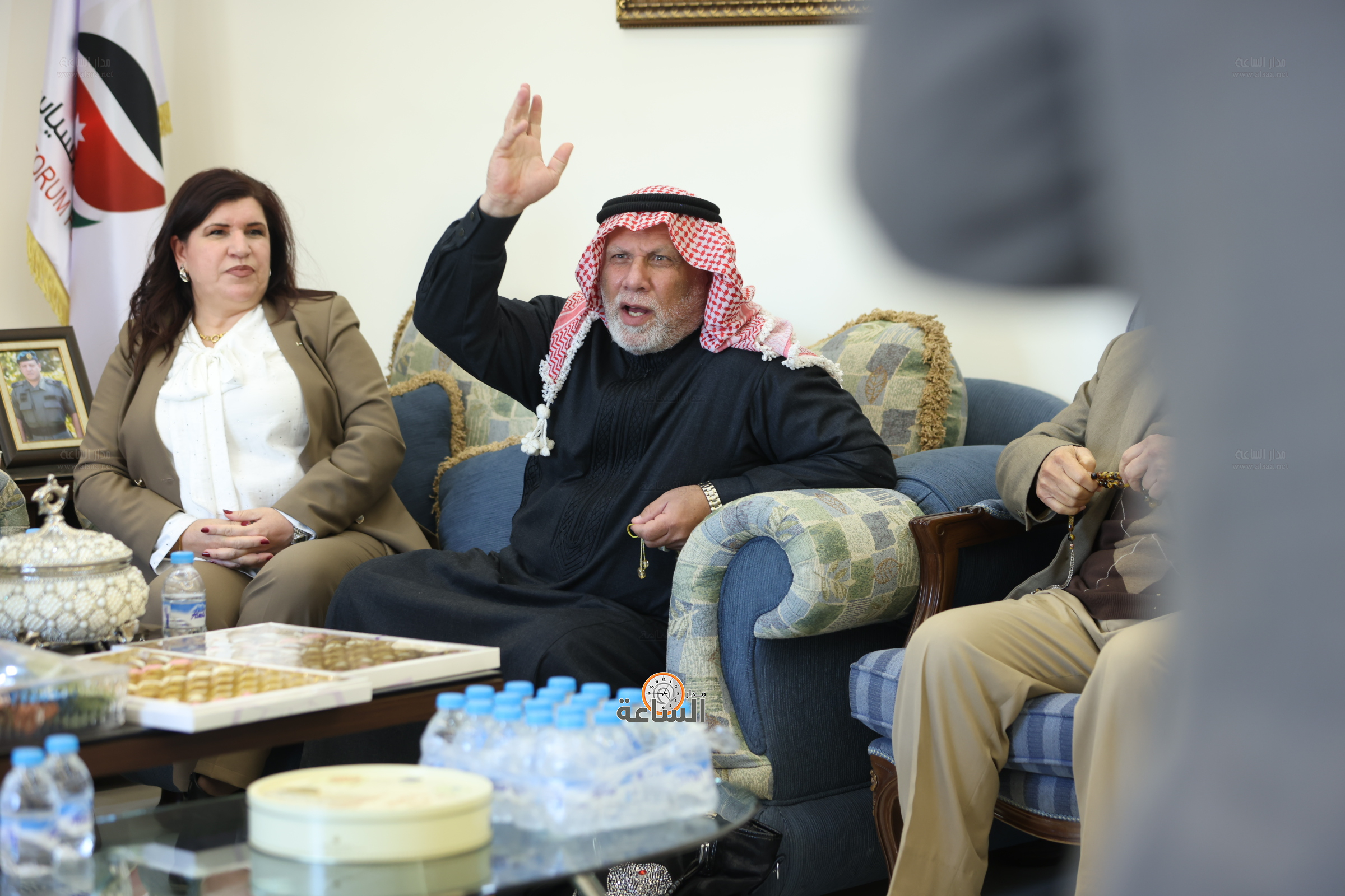 Madar Al-Saa Images 0.2740561231474956