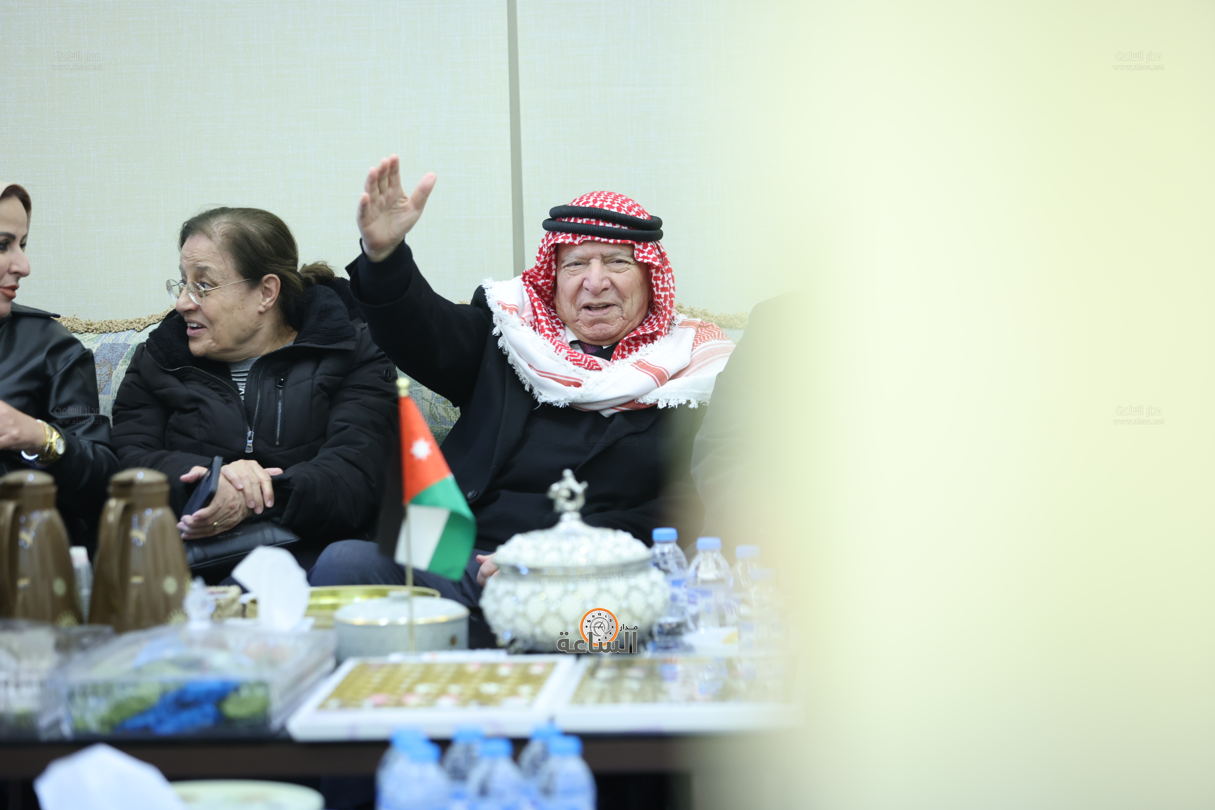 Madar Al-Saa Images 0.5509525447976509