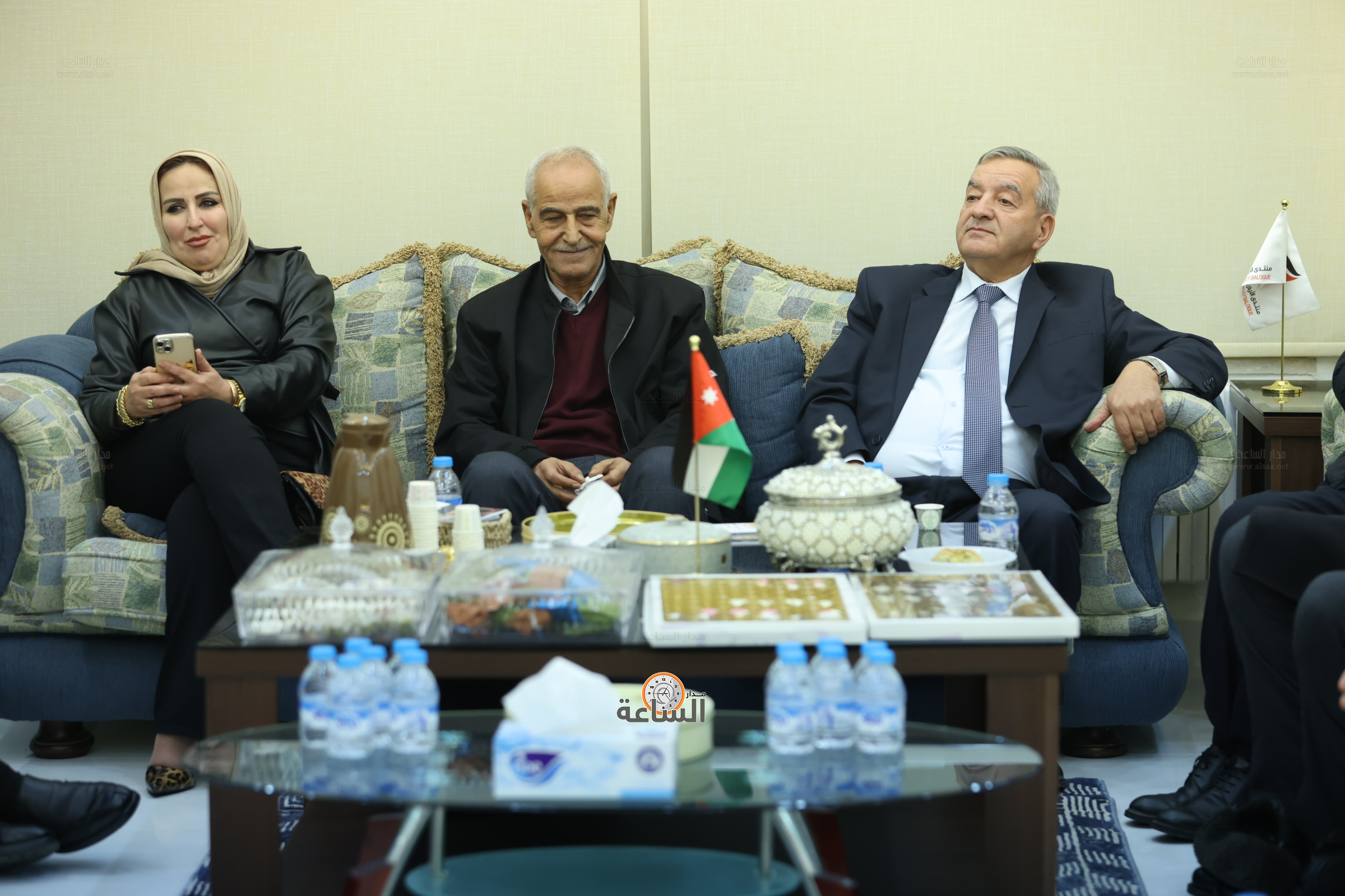 Madar Al-Saa Images 0.9418875661463869