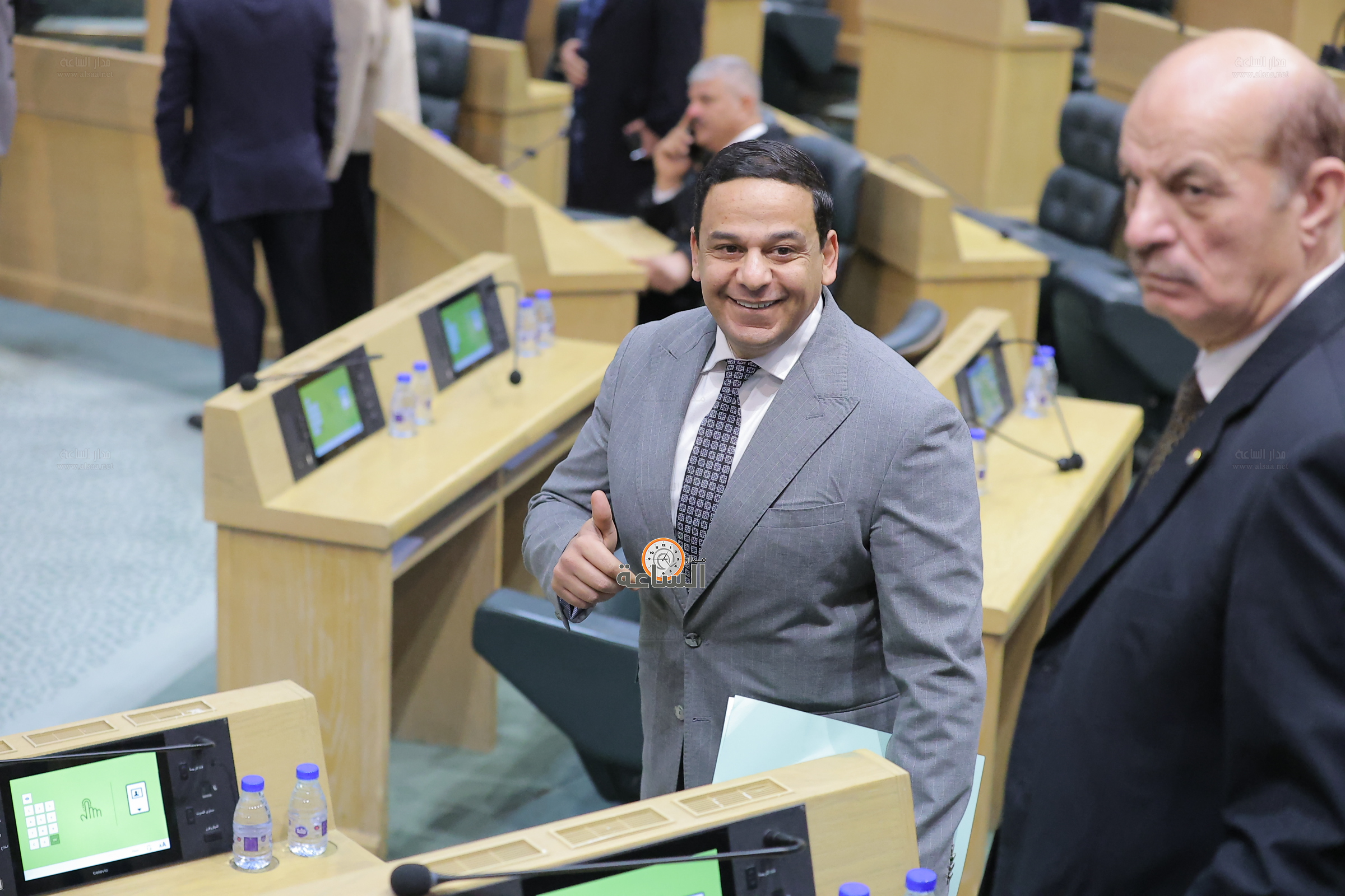 Madar Al-Saa Images 0.3721235897567342