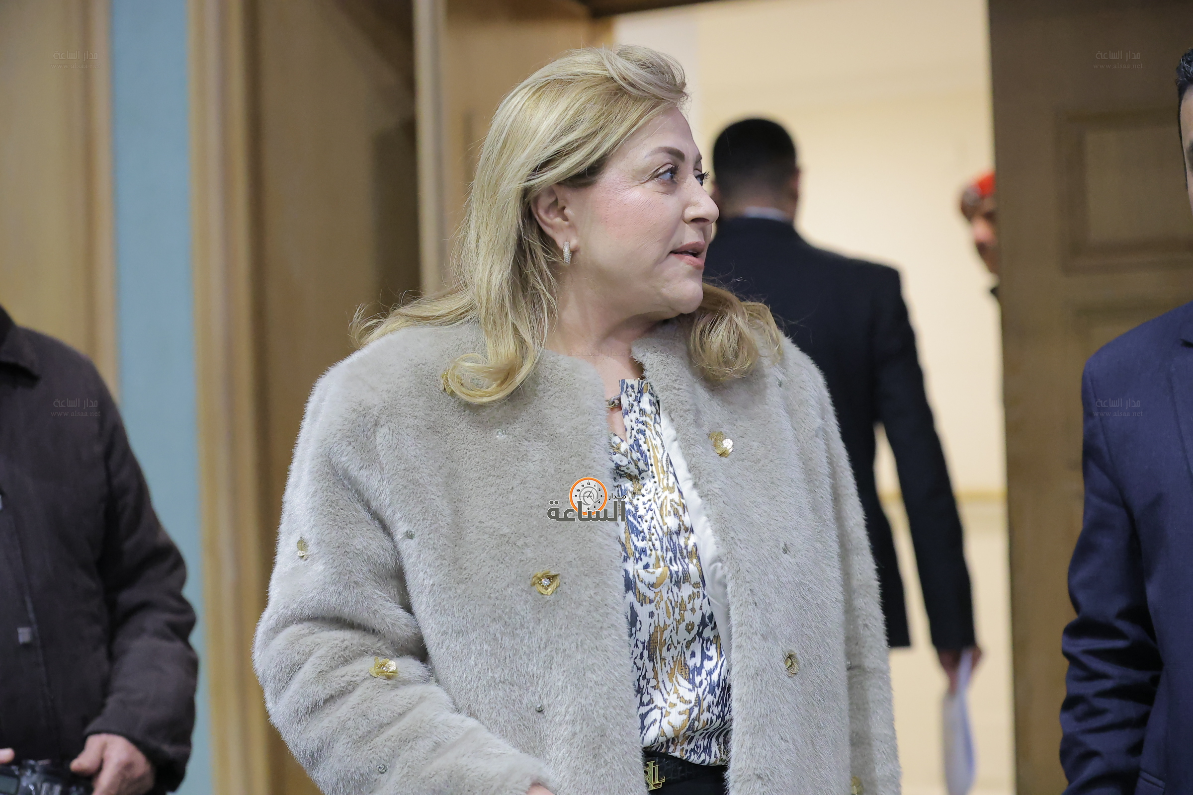 Madar Al-Saa Images 0.24995987761977012