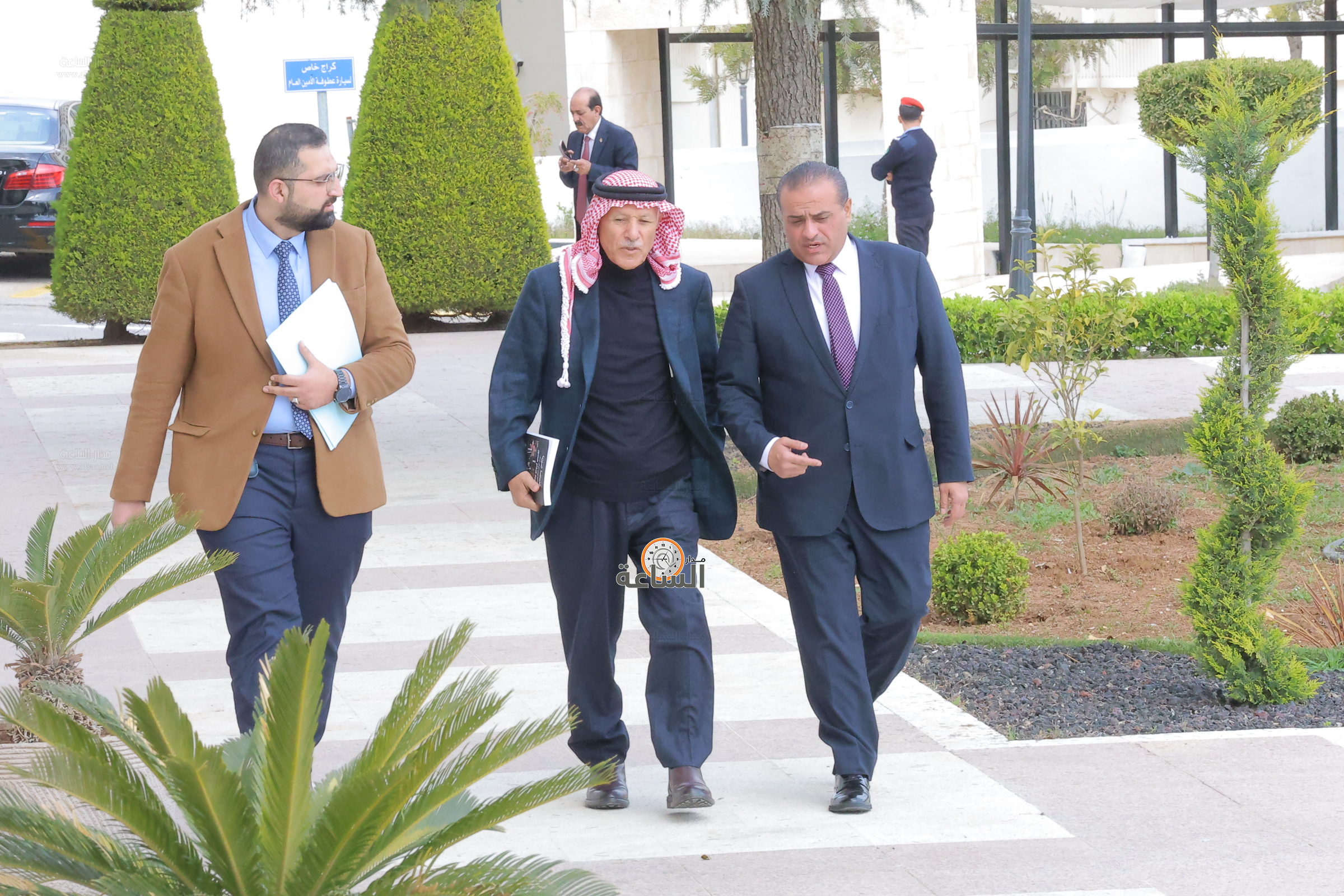 Madar Al-Saa Images 0.8237536357856556