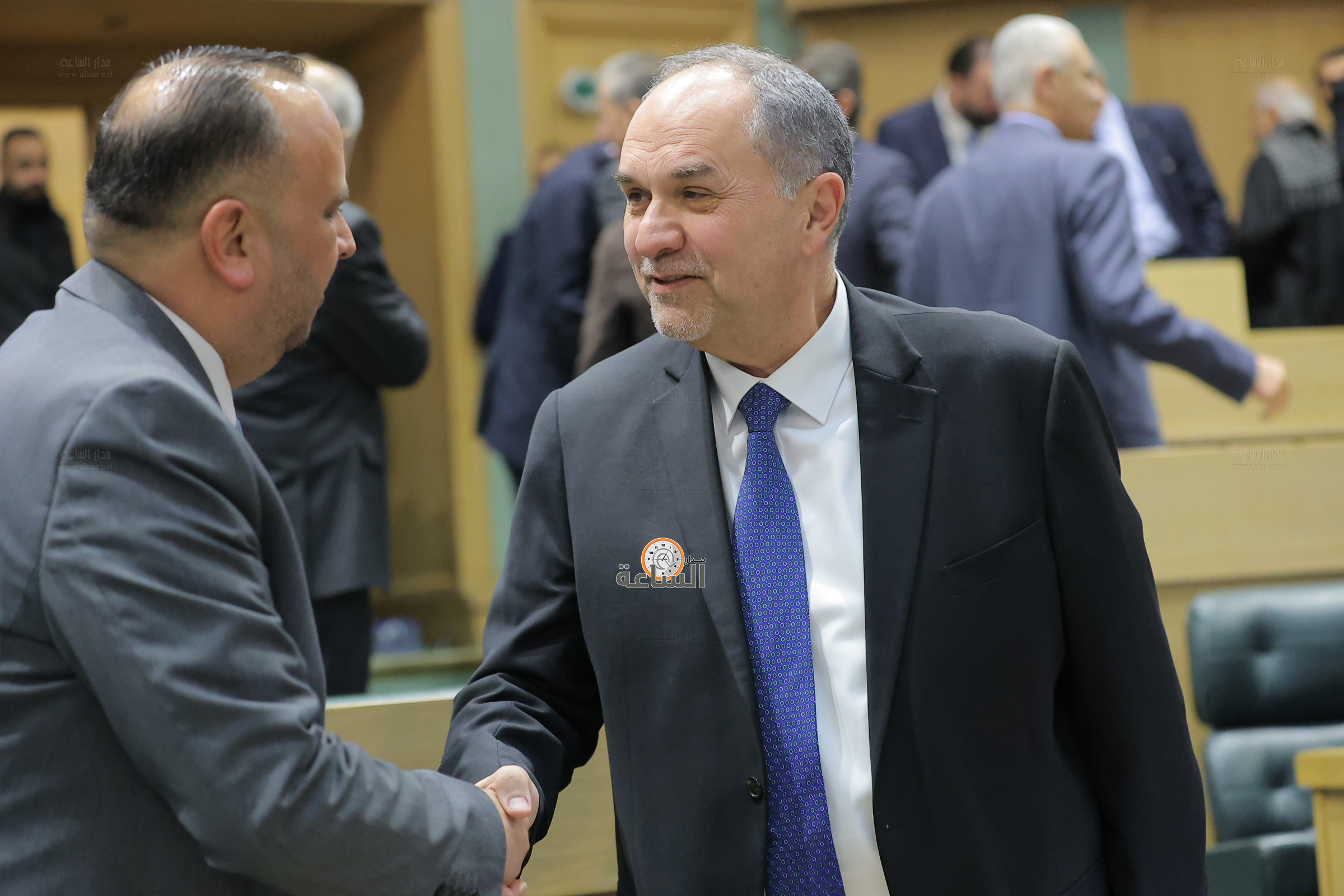 Madar Al-Saa Images 0.9074265271864957