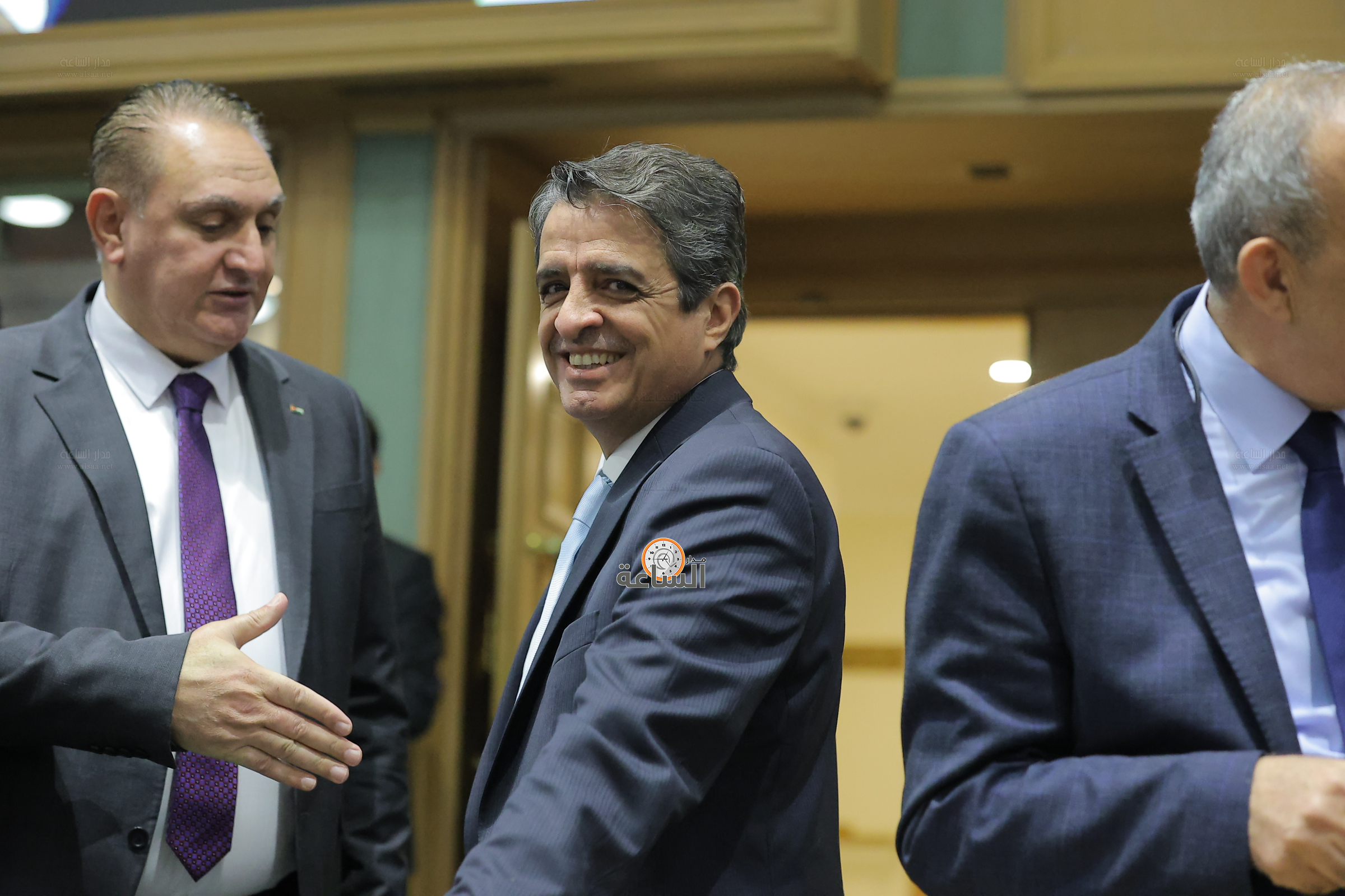 Madar Al-Saa Images 0.3770003216893383