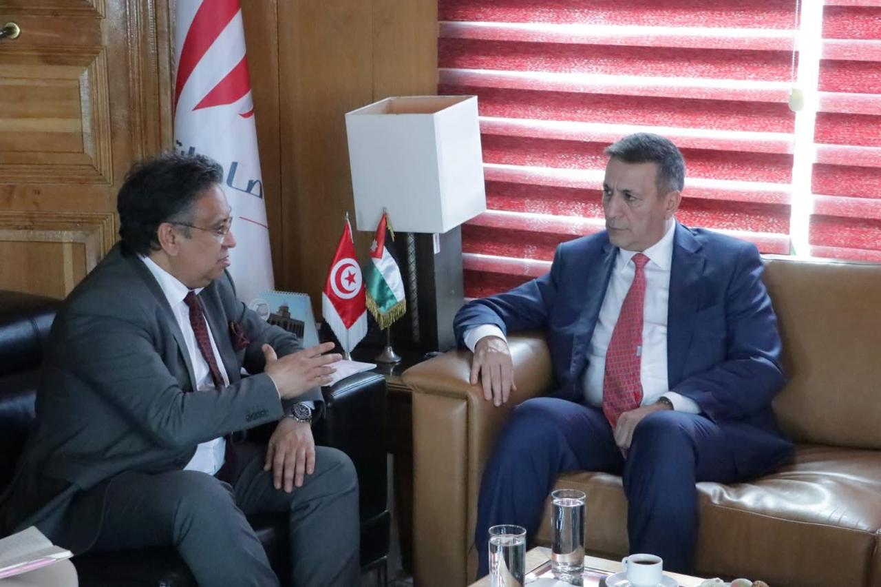 Madar Al-Saa Images 0.482849020038306