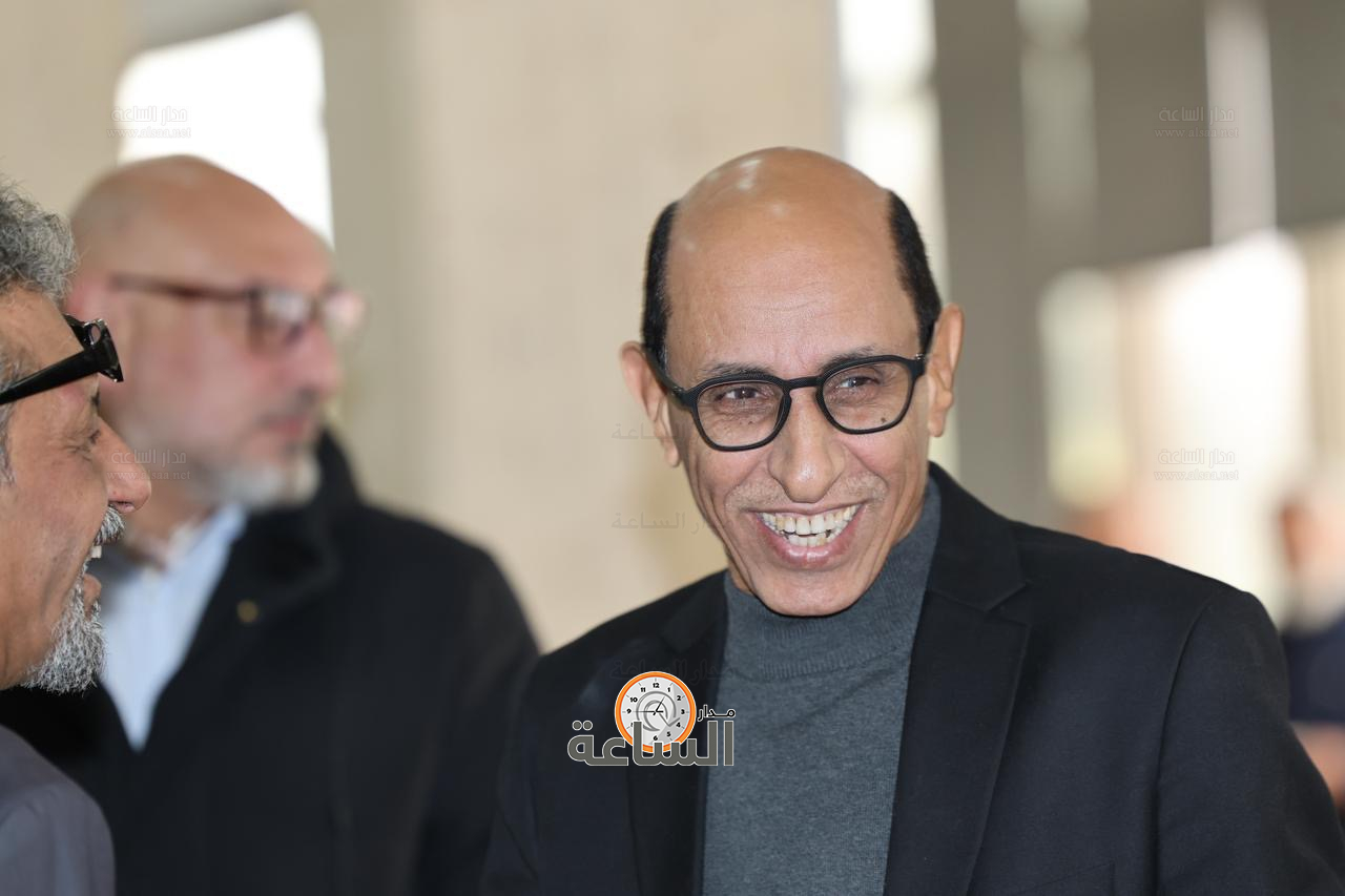 Madar Al-Saa Images 0.1906378782615752