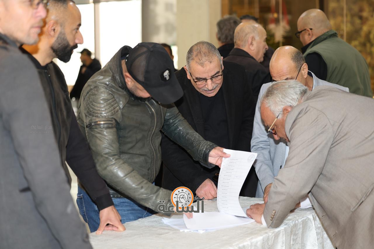 Madar Al-Saa Images 0.5403882137445549