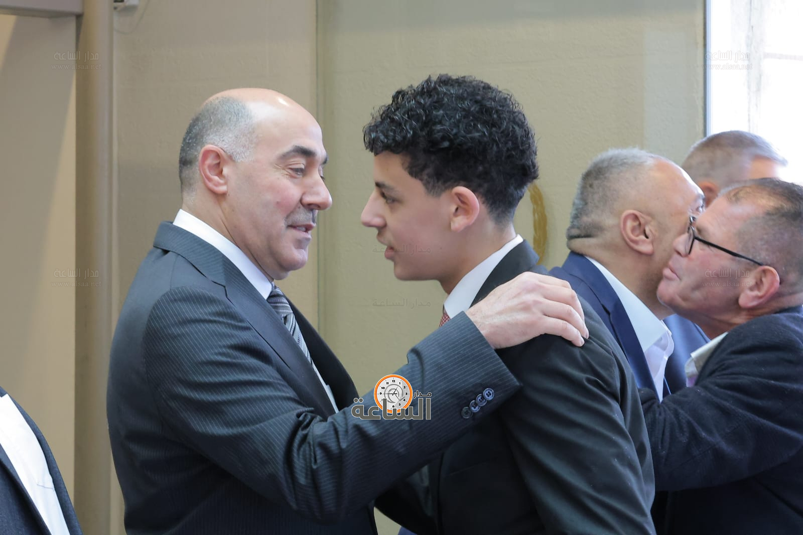 Madar Al-Saa Images 0.3777559858411199