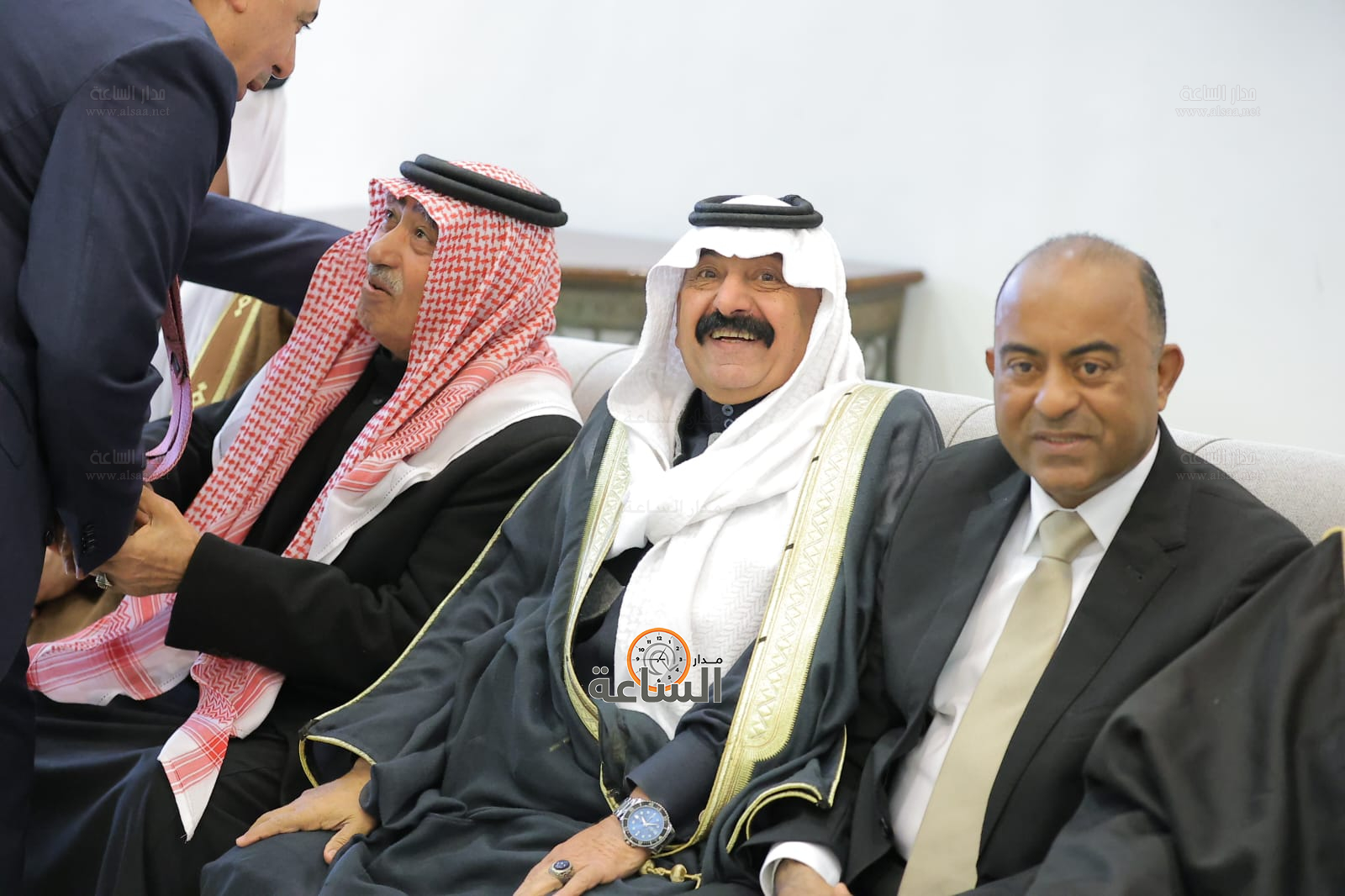 Madar Al-Saa Images 0.40257302591739696