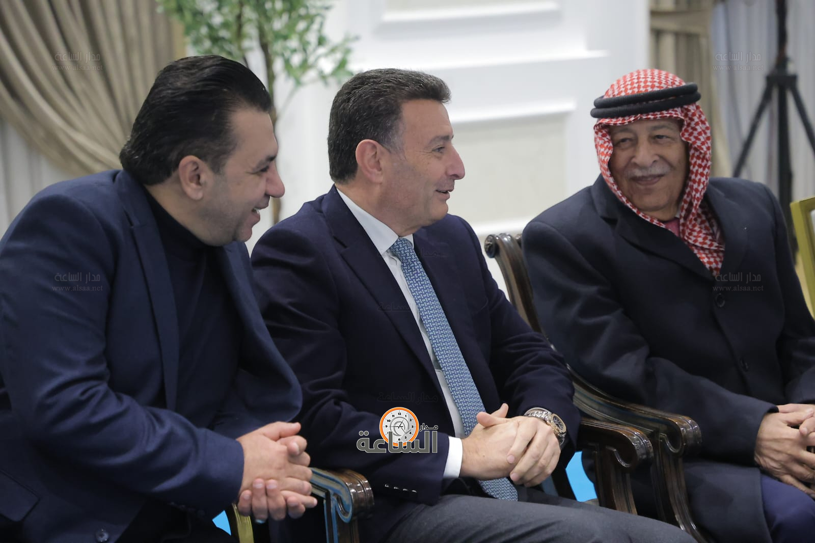 Madar Al-Saa Images 0.4887097237996606