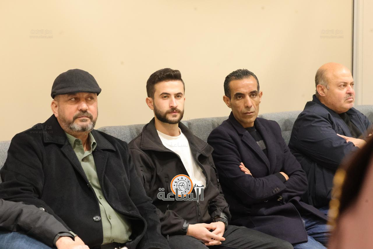 Madar Al-Saa Images 0.8302653856400808