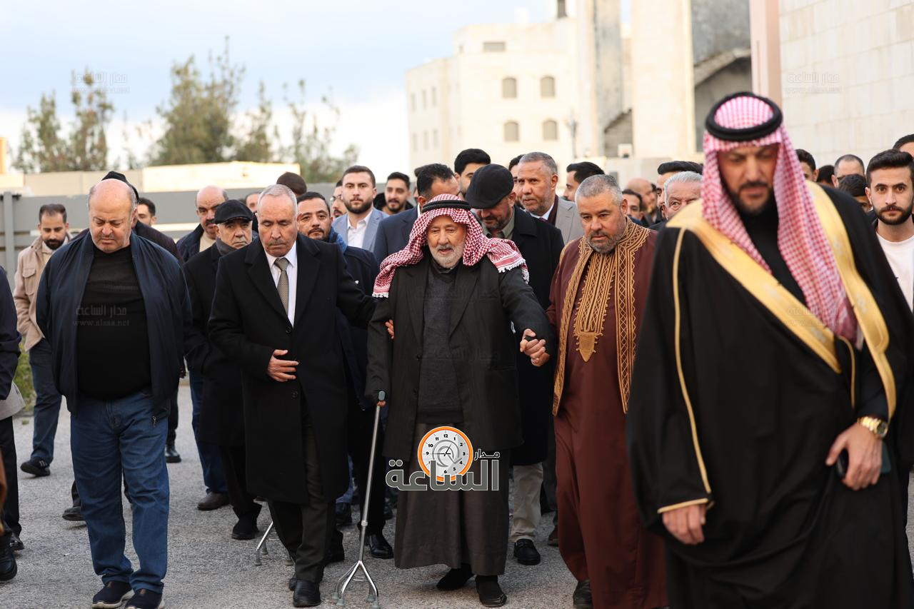 Madar Al-Saa Images 0.16671796064741462