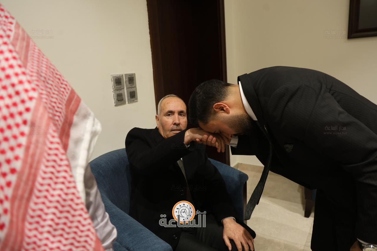 Madar Al-Saa Images 0.9472355036449722