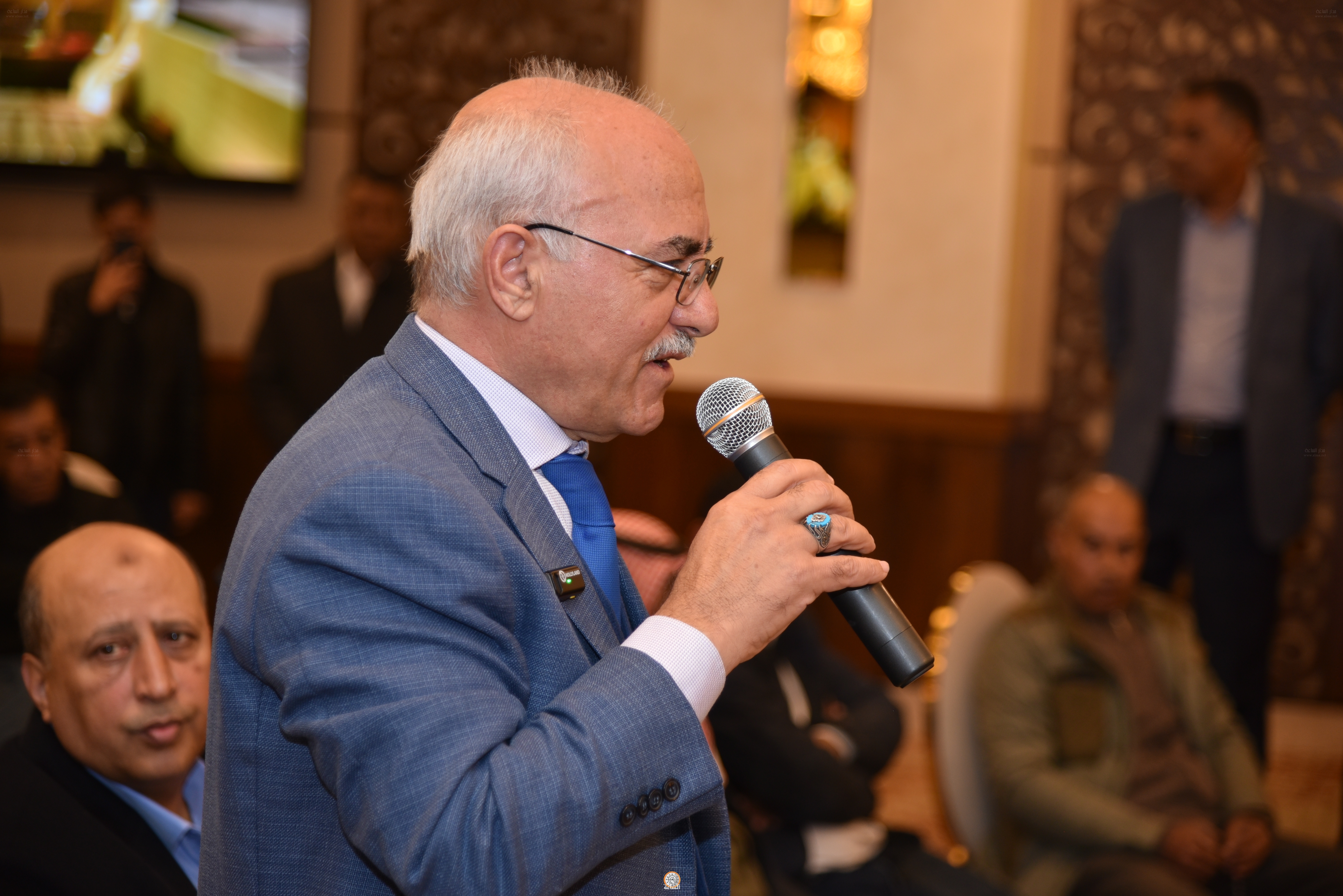 Madar Al-Saa Images 0.18020434365931093