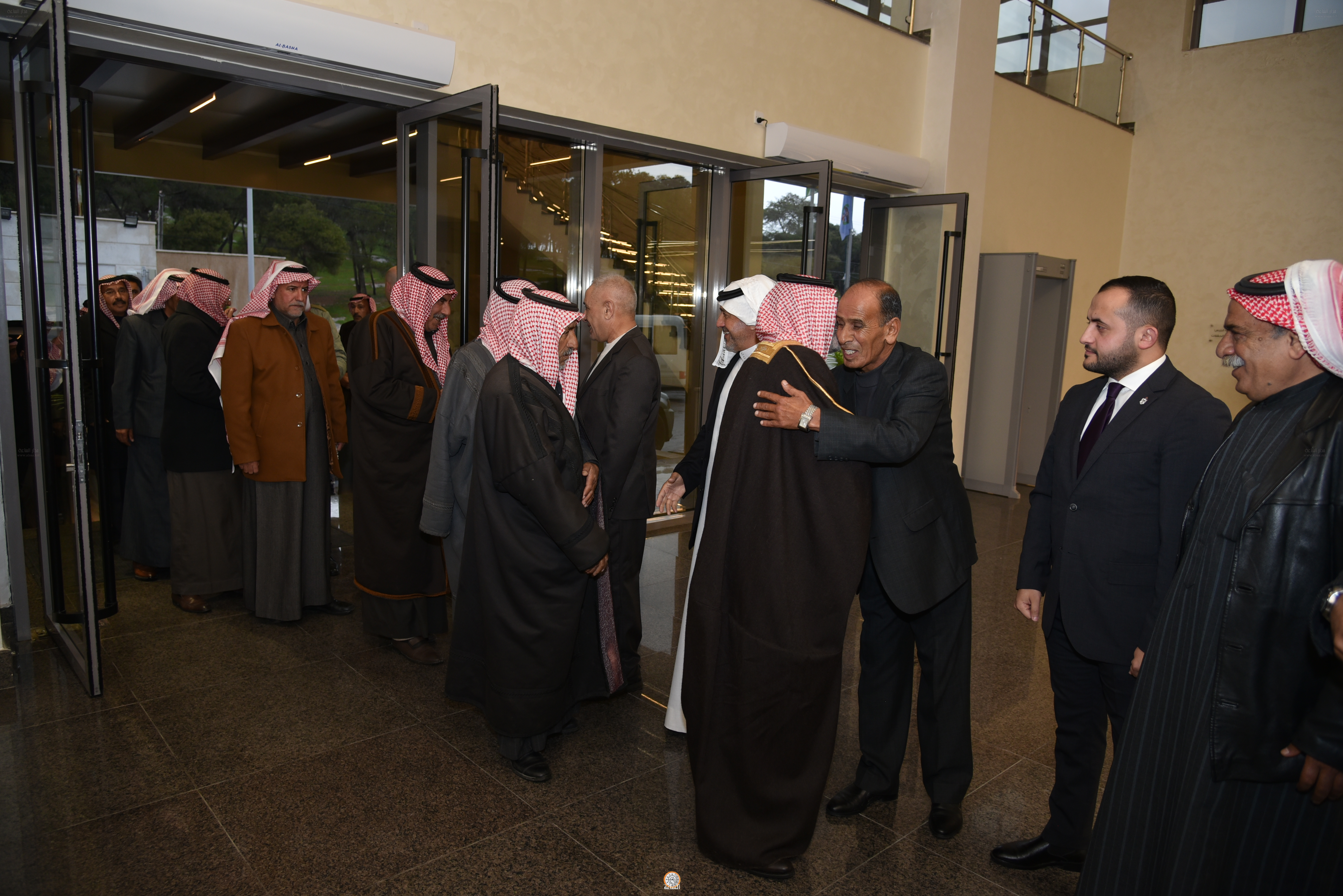 Madar Al-Saa Images 0.03592244424599311