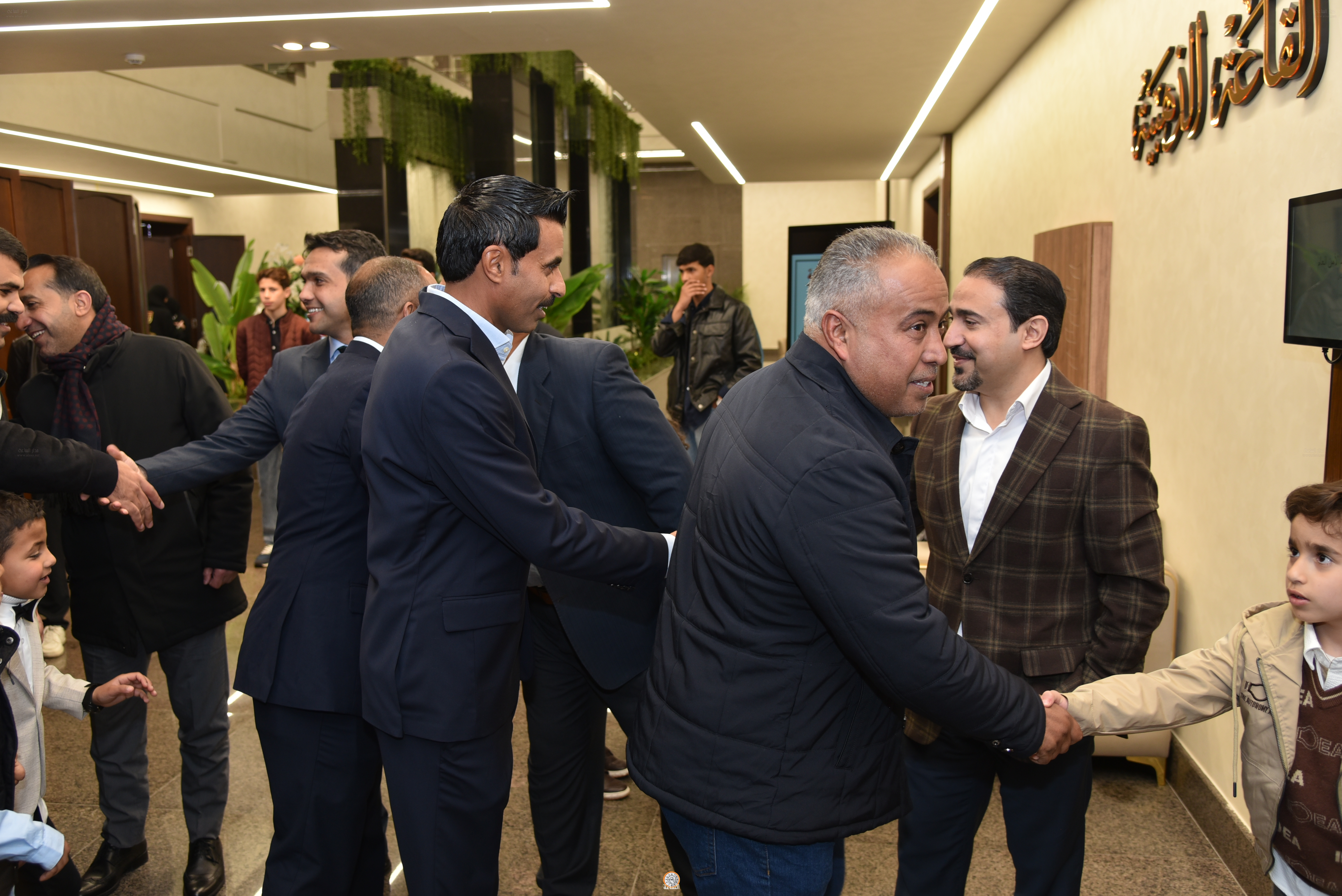 Madar Al-Saa Images 0.3835560618732414