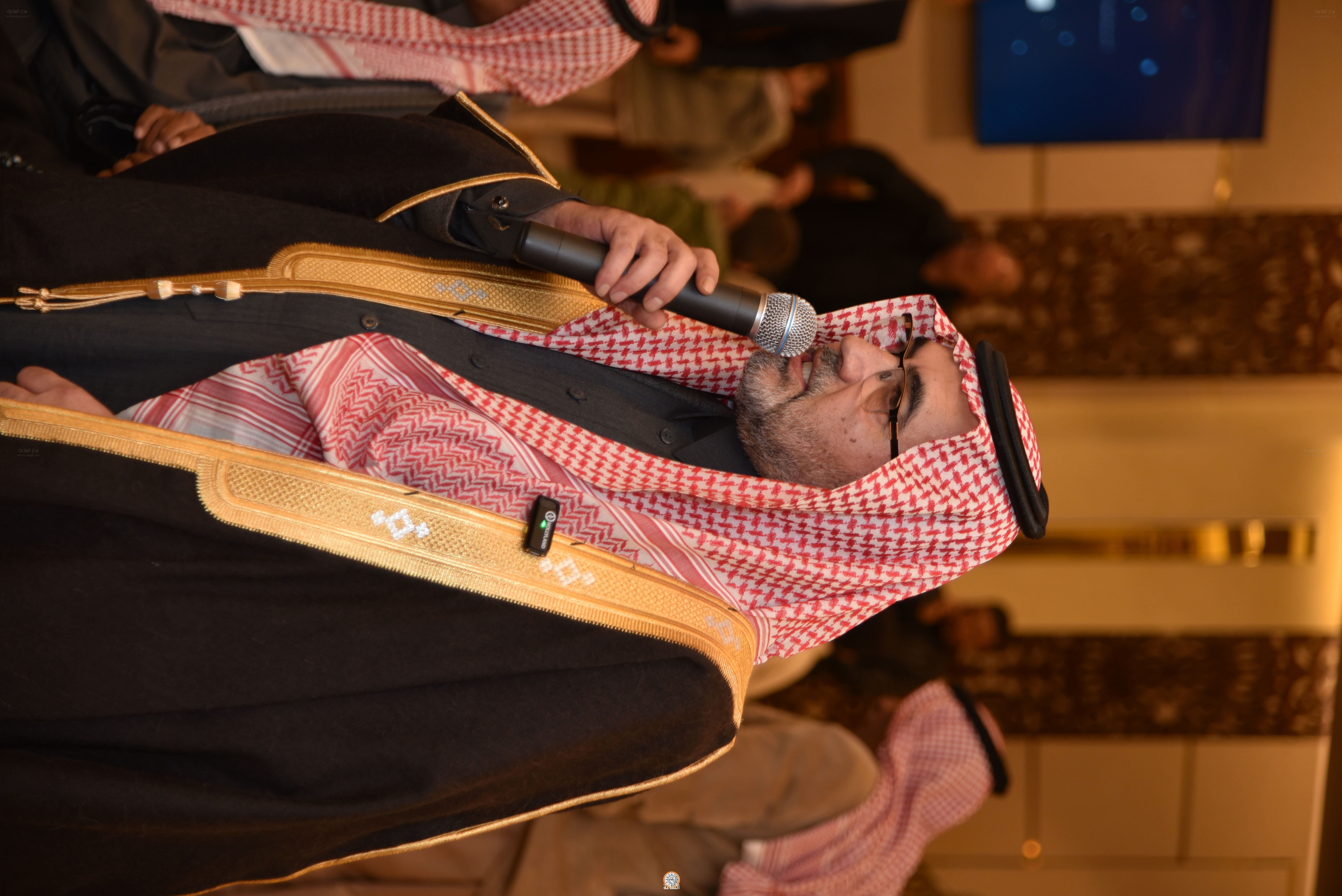 Madar Al-Saa Images 0.4373128896042351