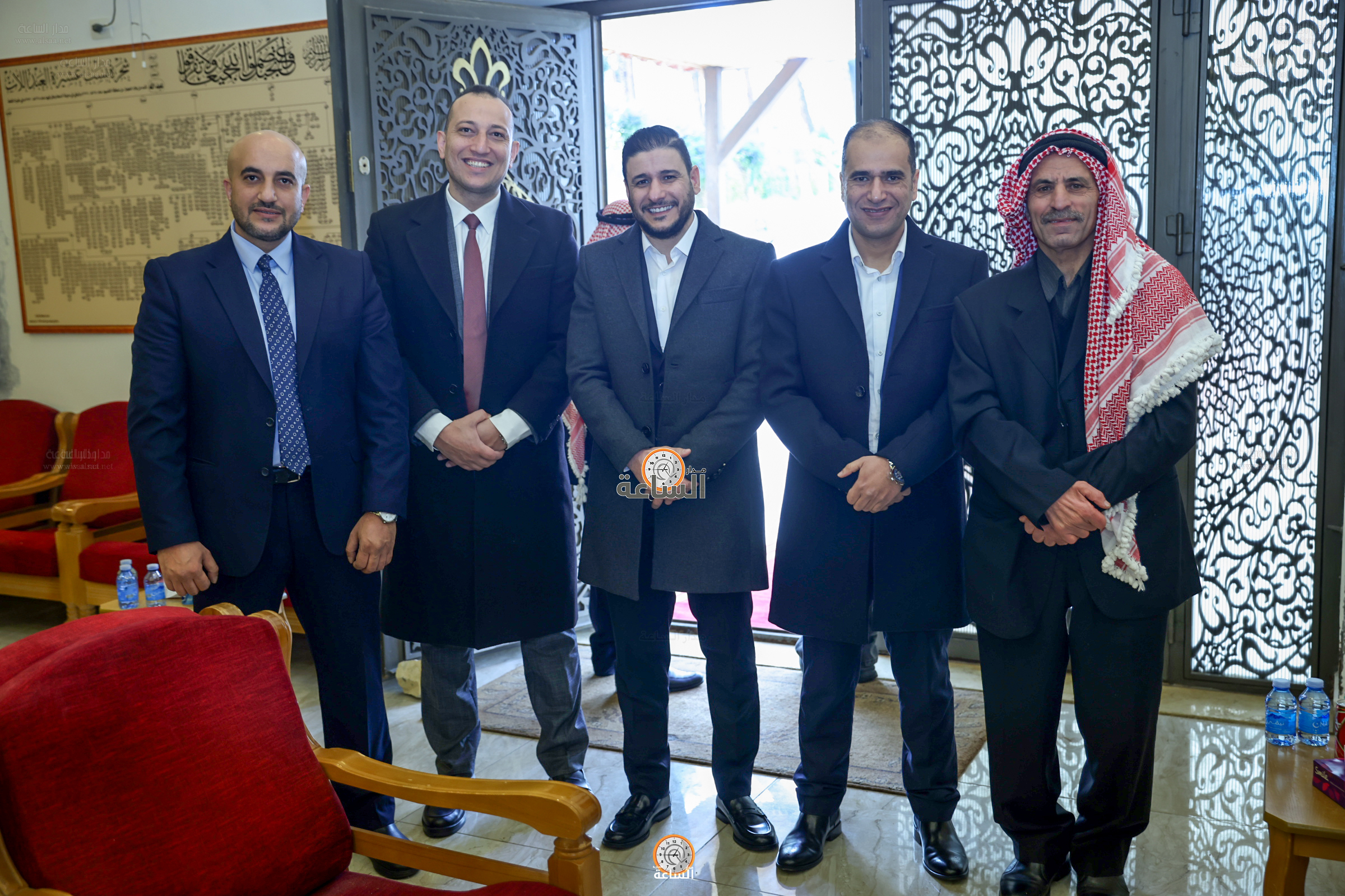 Madar Al-Saa Images 0.15833843984988405