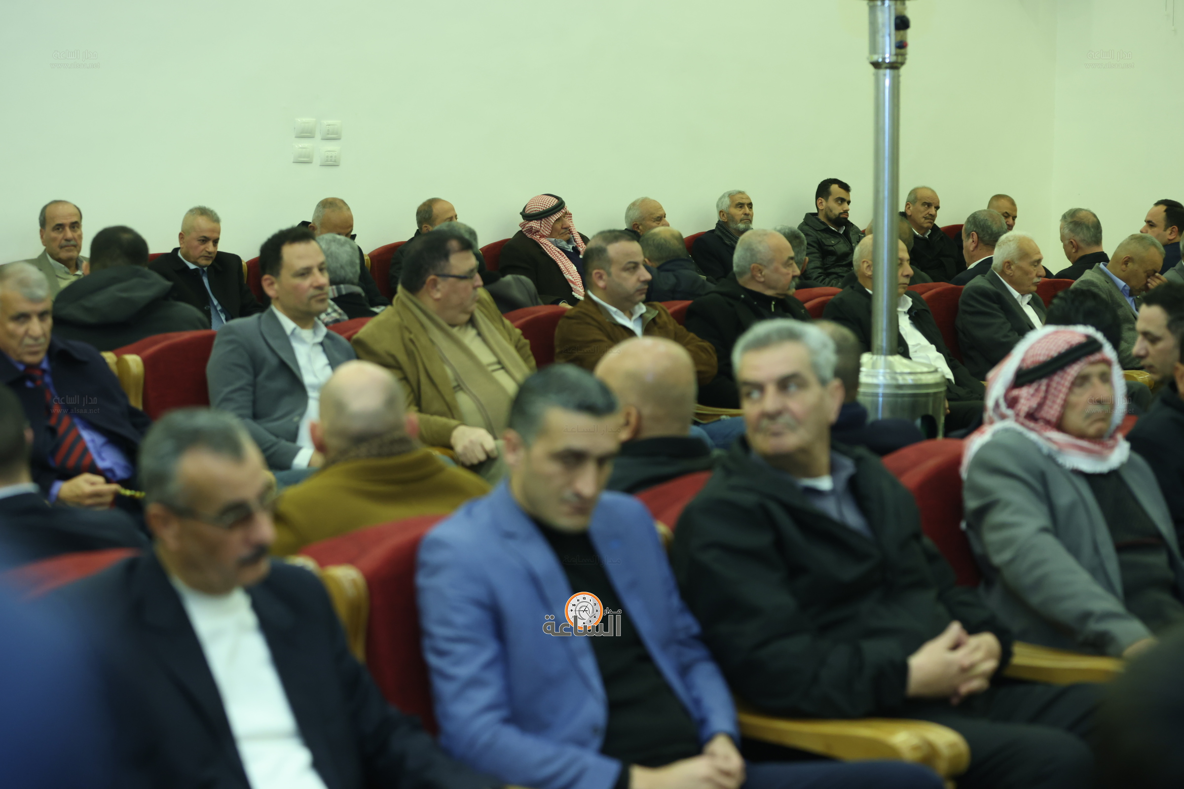 Madar Al-Saa Images 0.3717664015342005