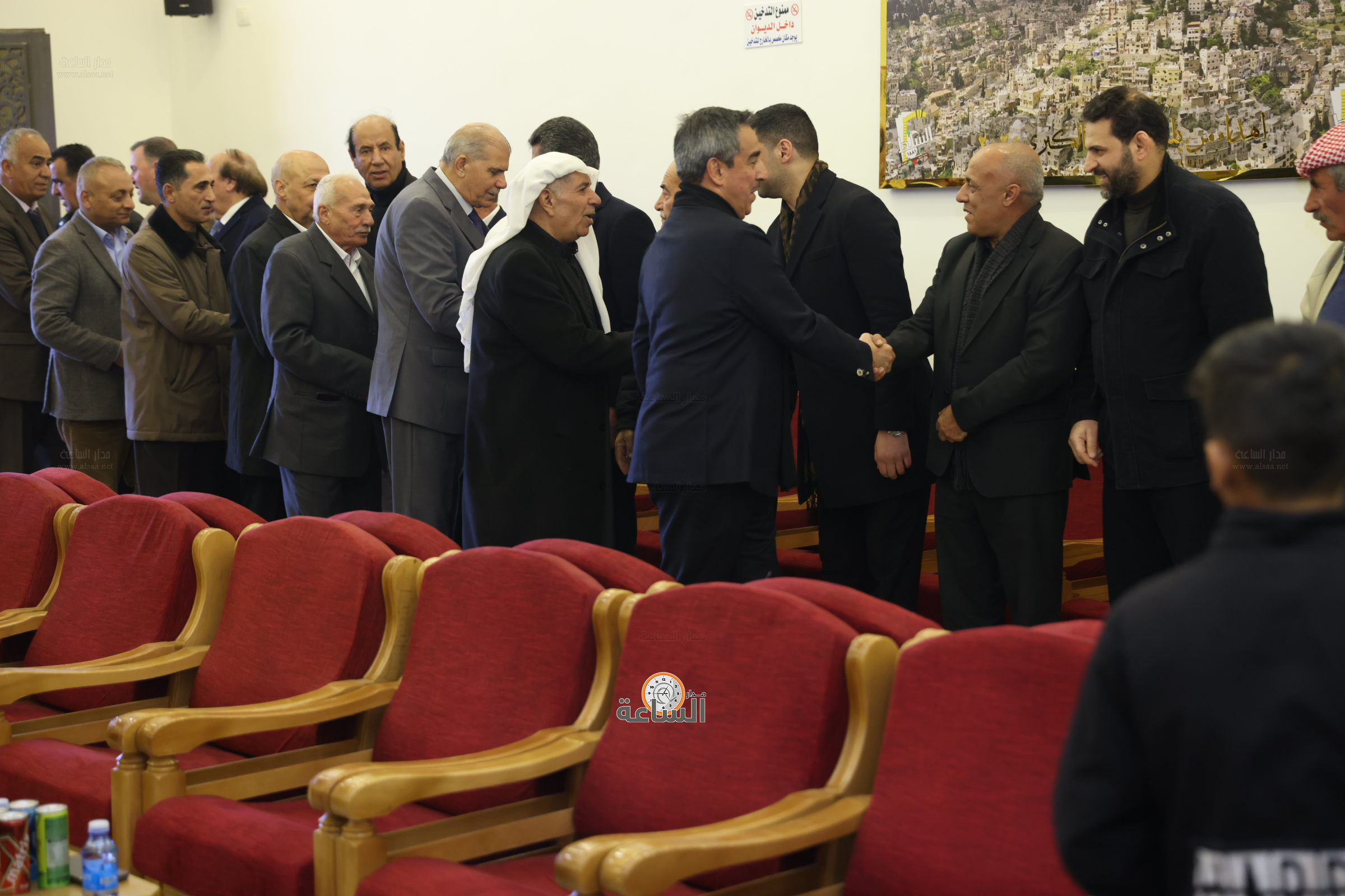 Madar Al-Saa Images 0.13364906344121674