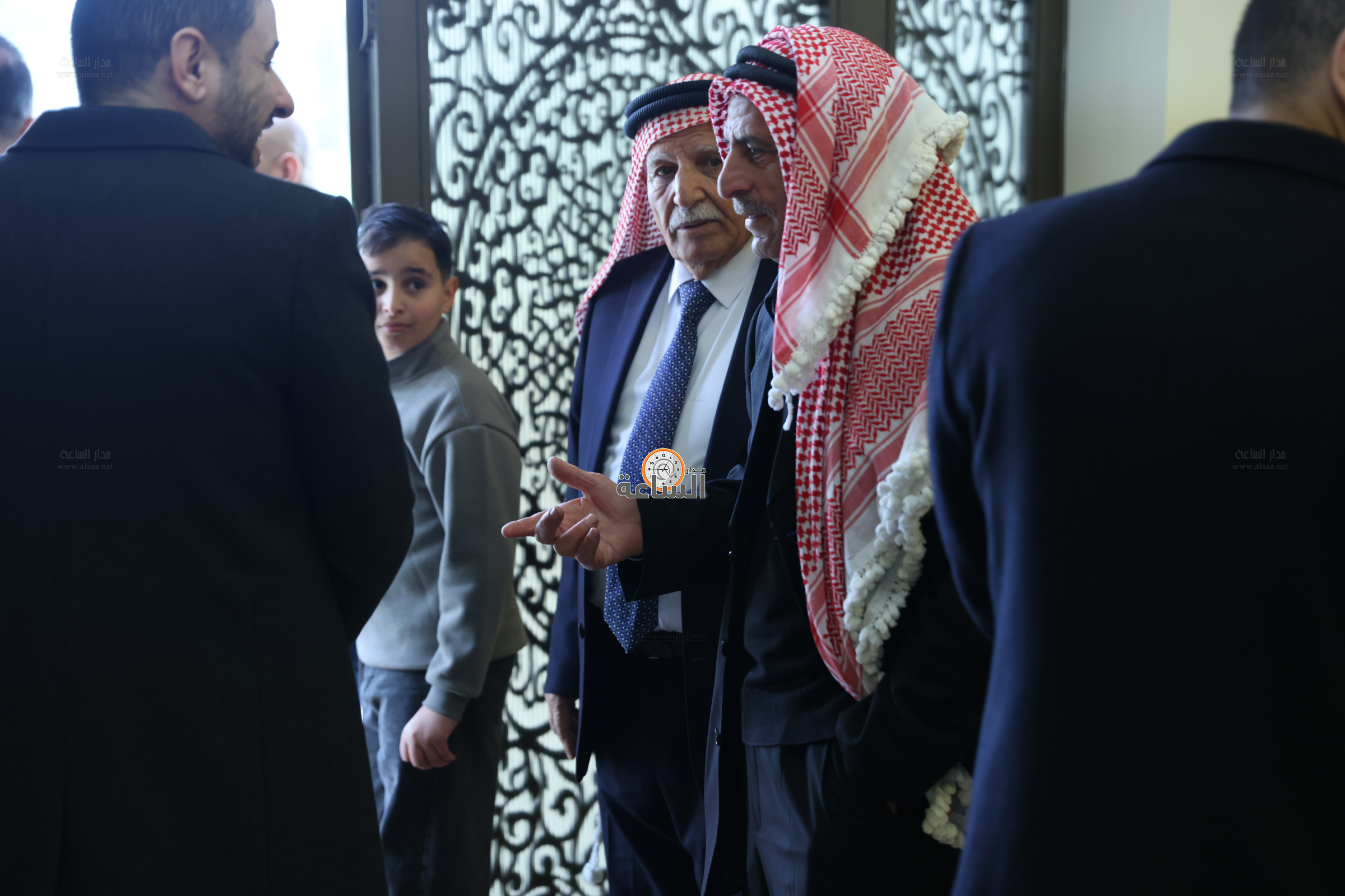 Madar Al-Saa Images 0.057597017427002184