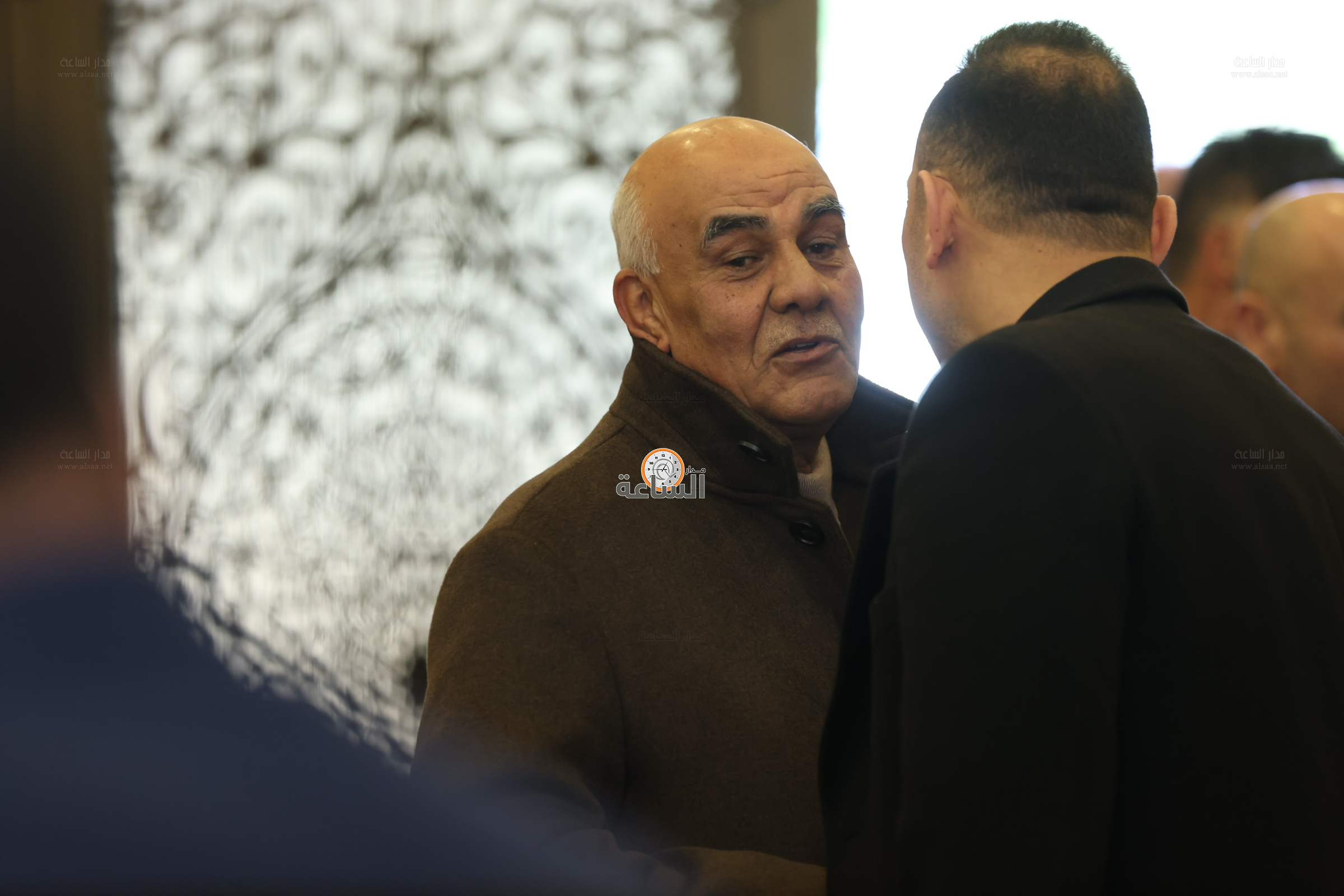 Madar Al-Saa Images 0.6931949372723156