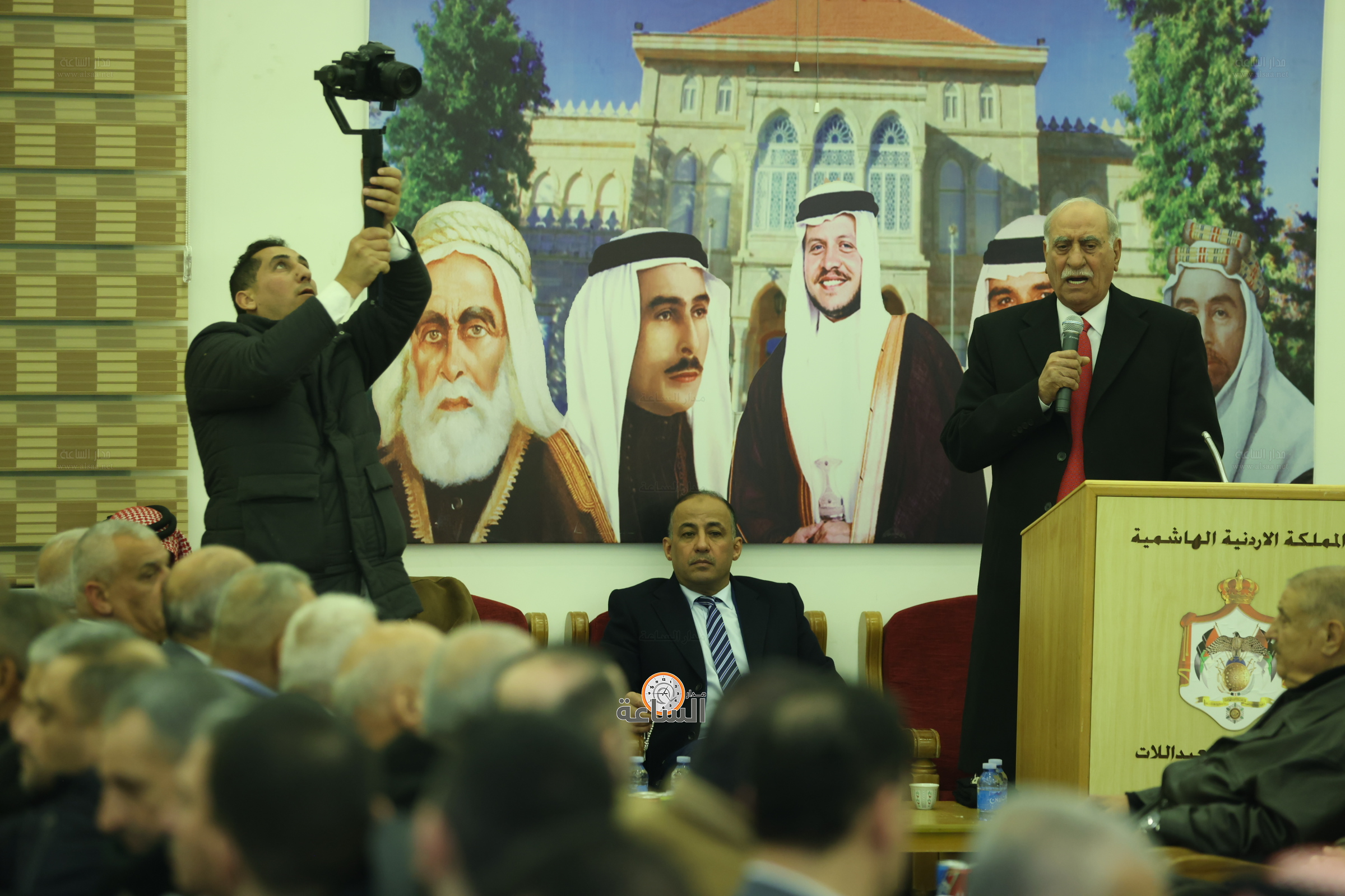 Madar Al-Saa Images 0.14714387662990114