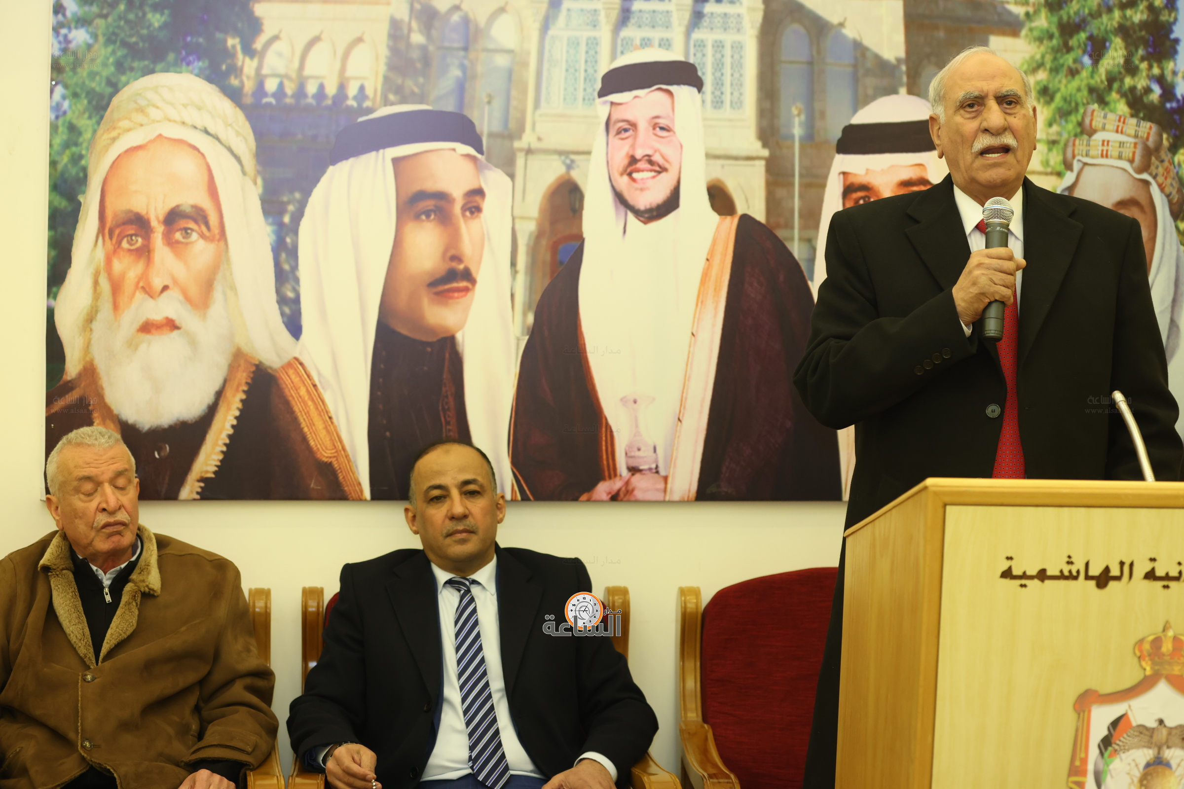 Madar Al-Saa Images 0.18487719517376267